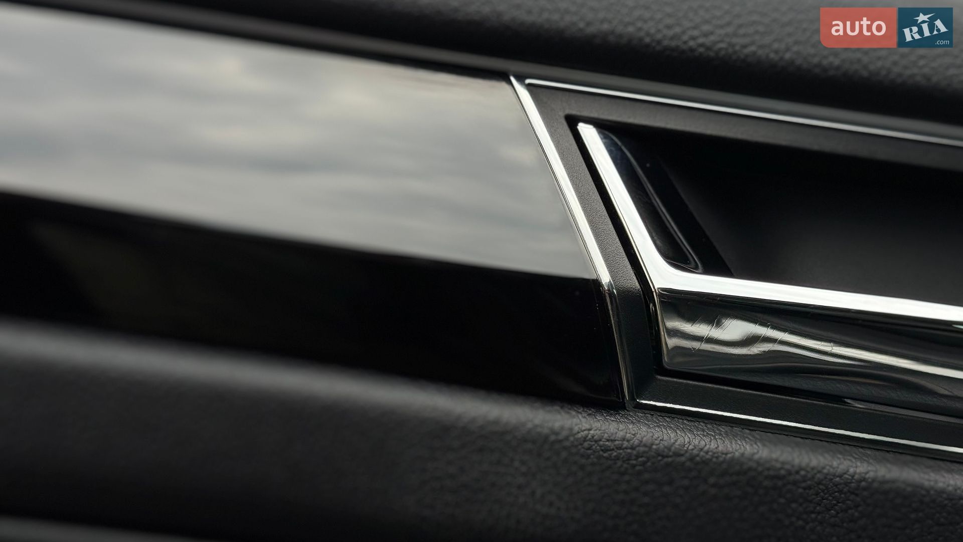 Skoda Kodiaq 2023 VIN TMBLN7NS8PB400887 фото оголошення 33 з 75