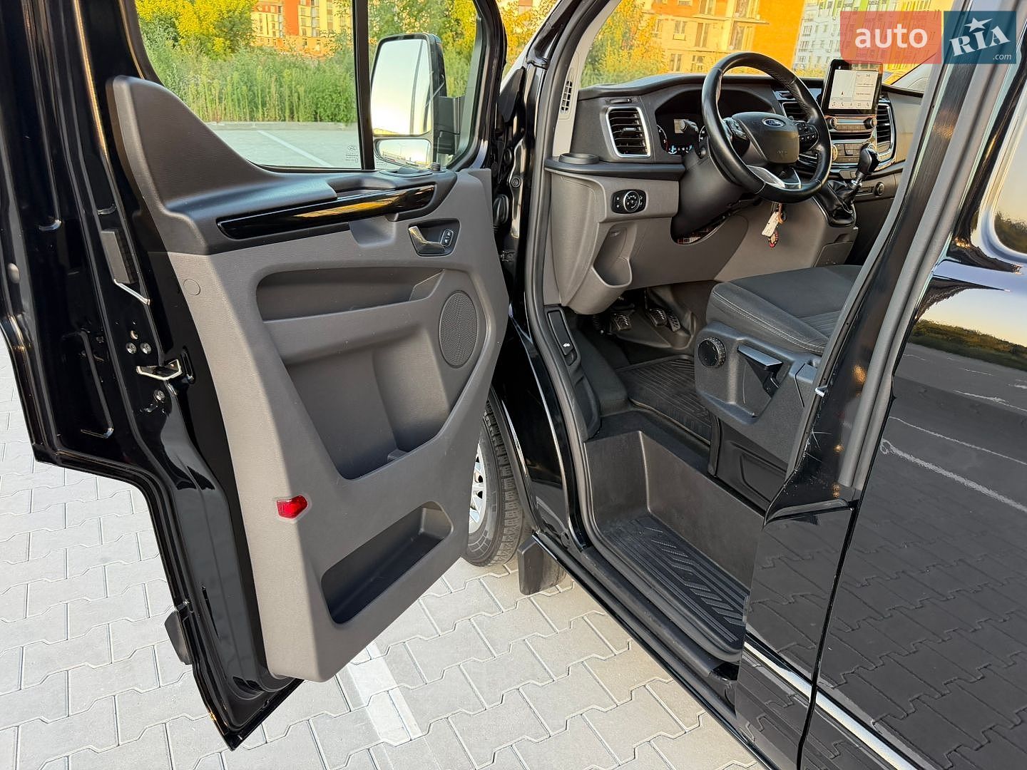 Ford Transit Custom 2019 VIN WF0YXXTTGYKC38994 фото оголошення 52 з 65