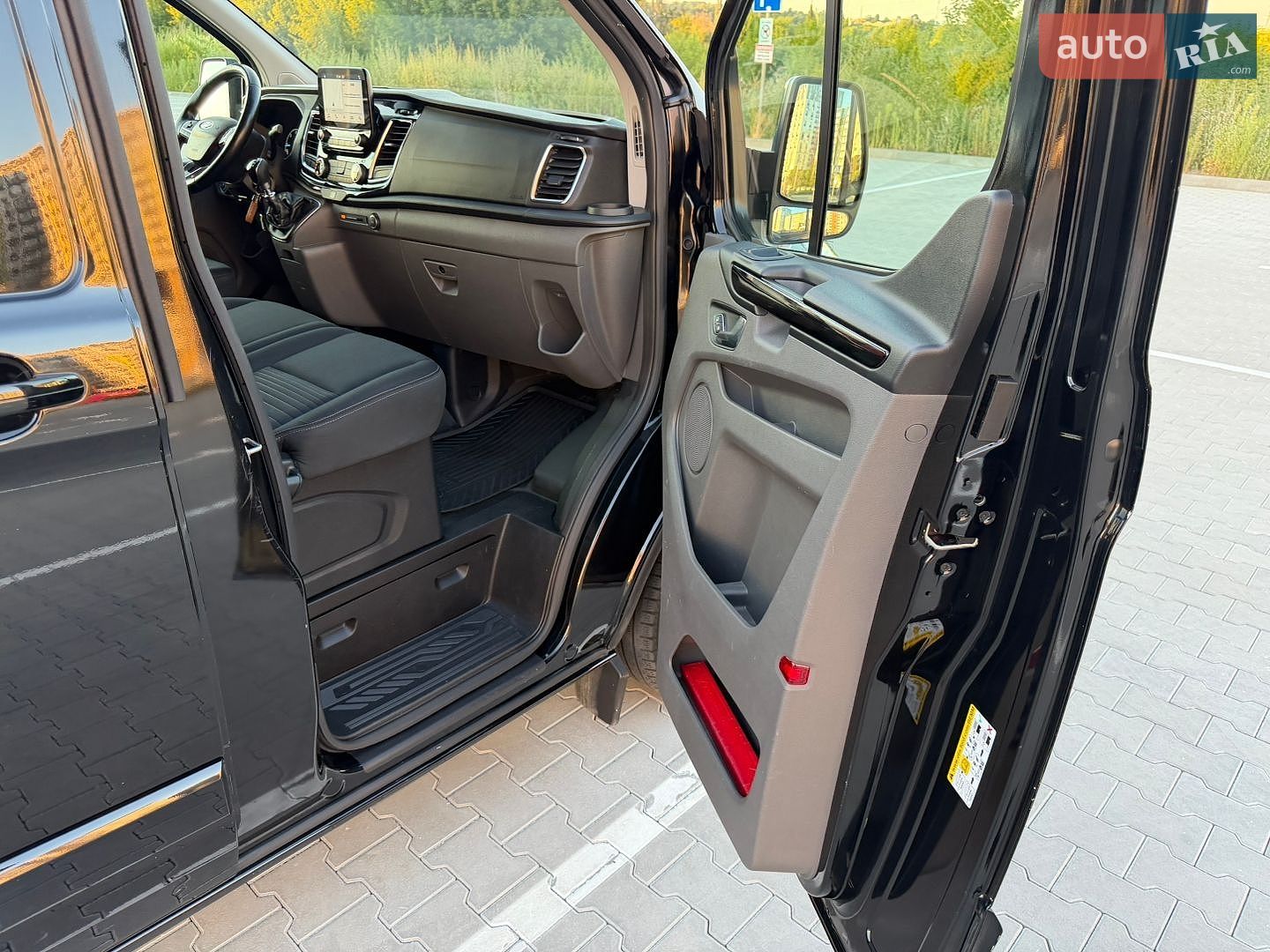 Ford Transit Custom 2019 VIN WF0YXXTTGYKC38994 фото оголошення 61 з 65
