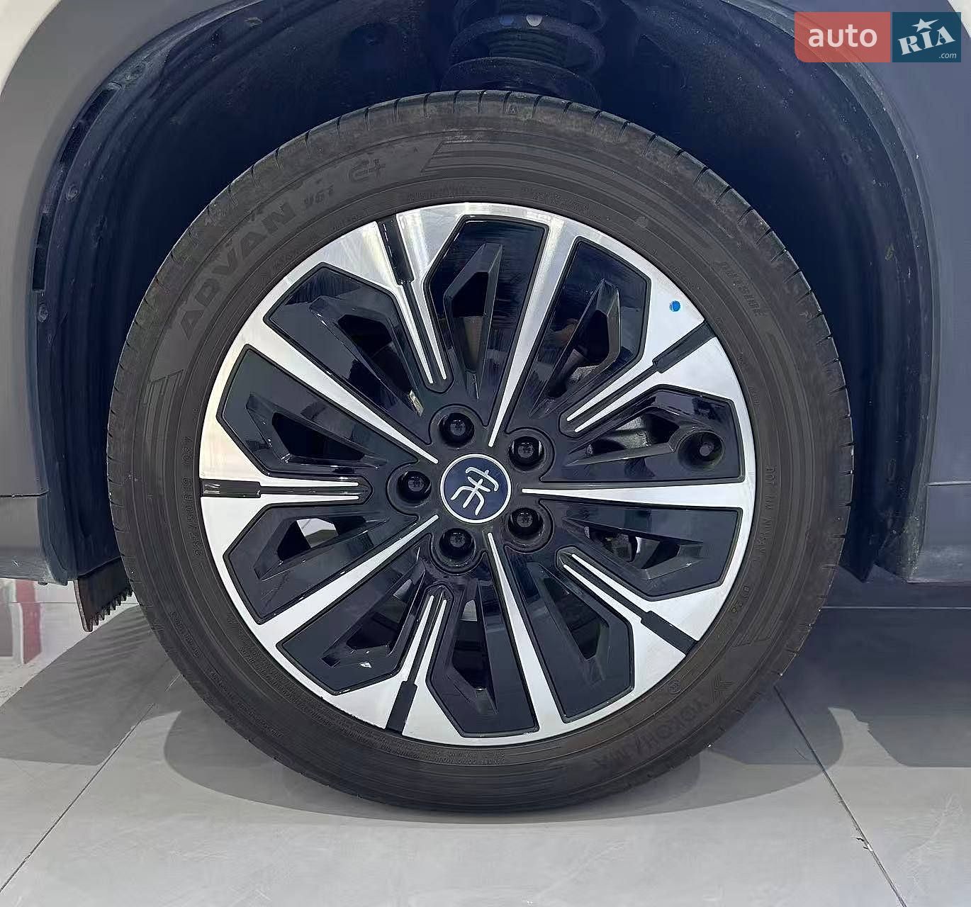 BYD Song Ultra EV 2026 VIN LC0CH4CD5T5141297 фото оголошення 4 з 6