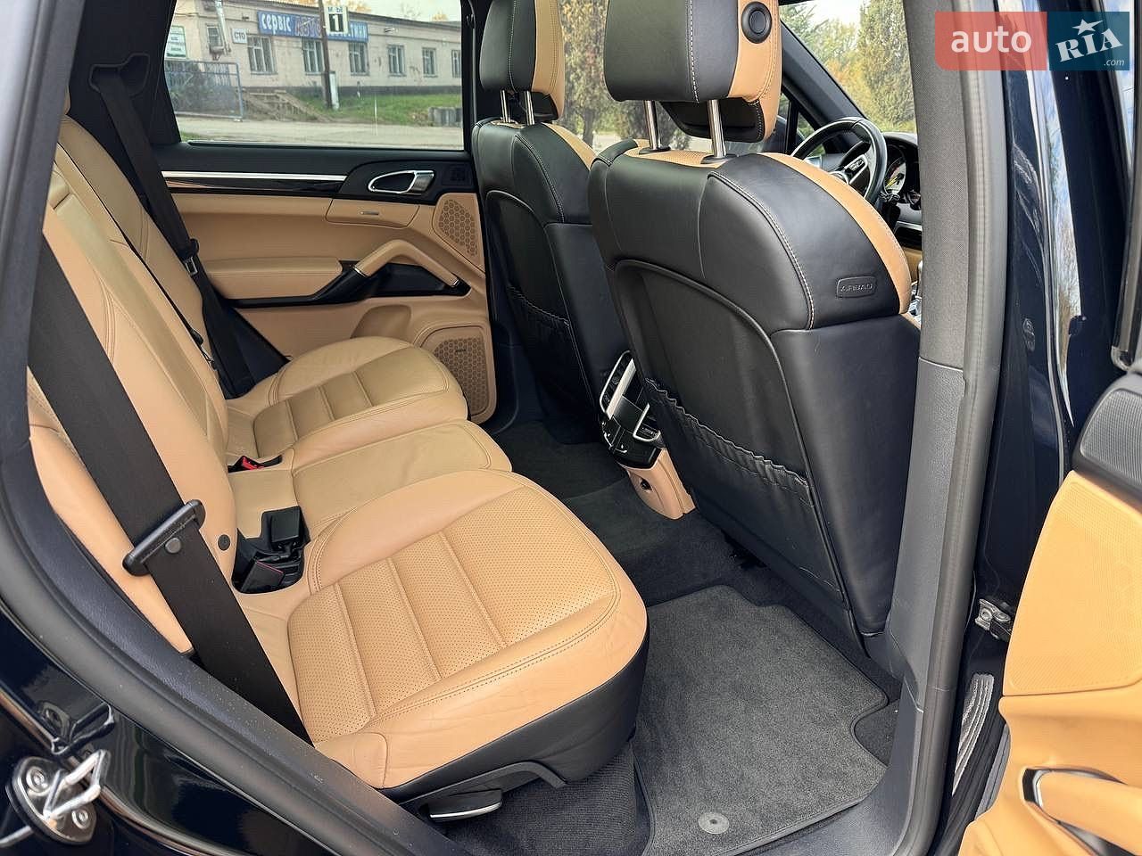 Porsche Cayenne 2016 VIN WP1AE2A20GLA17745 фото оголошення 27 з 52