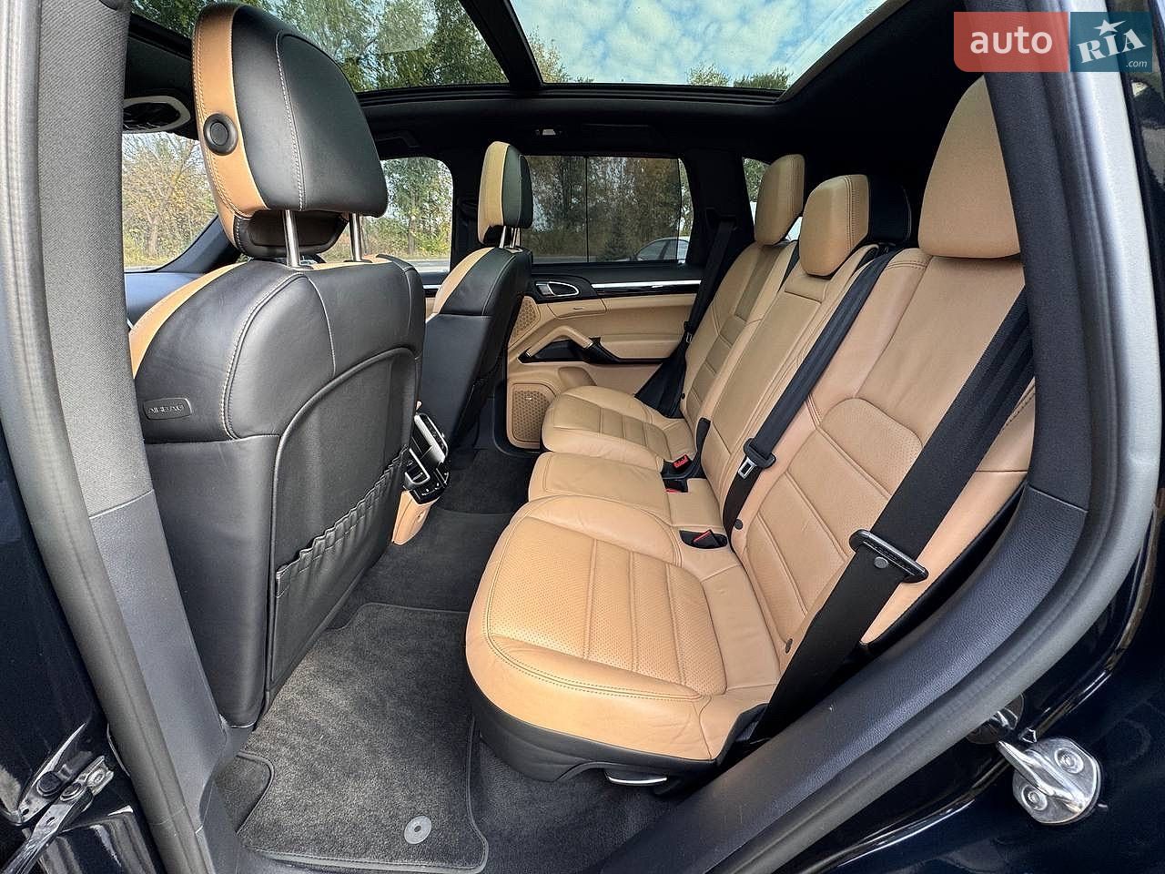 Porsche Cayenne 2016 VIN WP1AE2A20GLA17745 фото оголошення 30 з 52