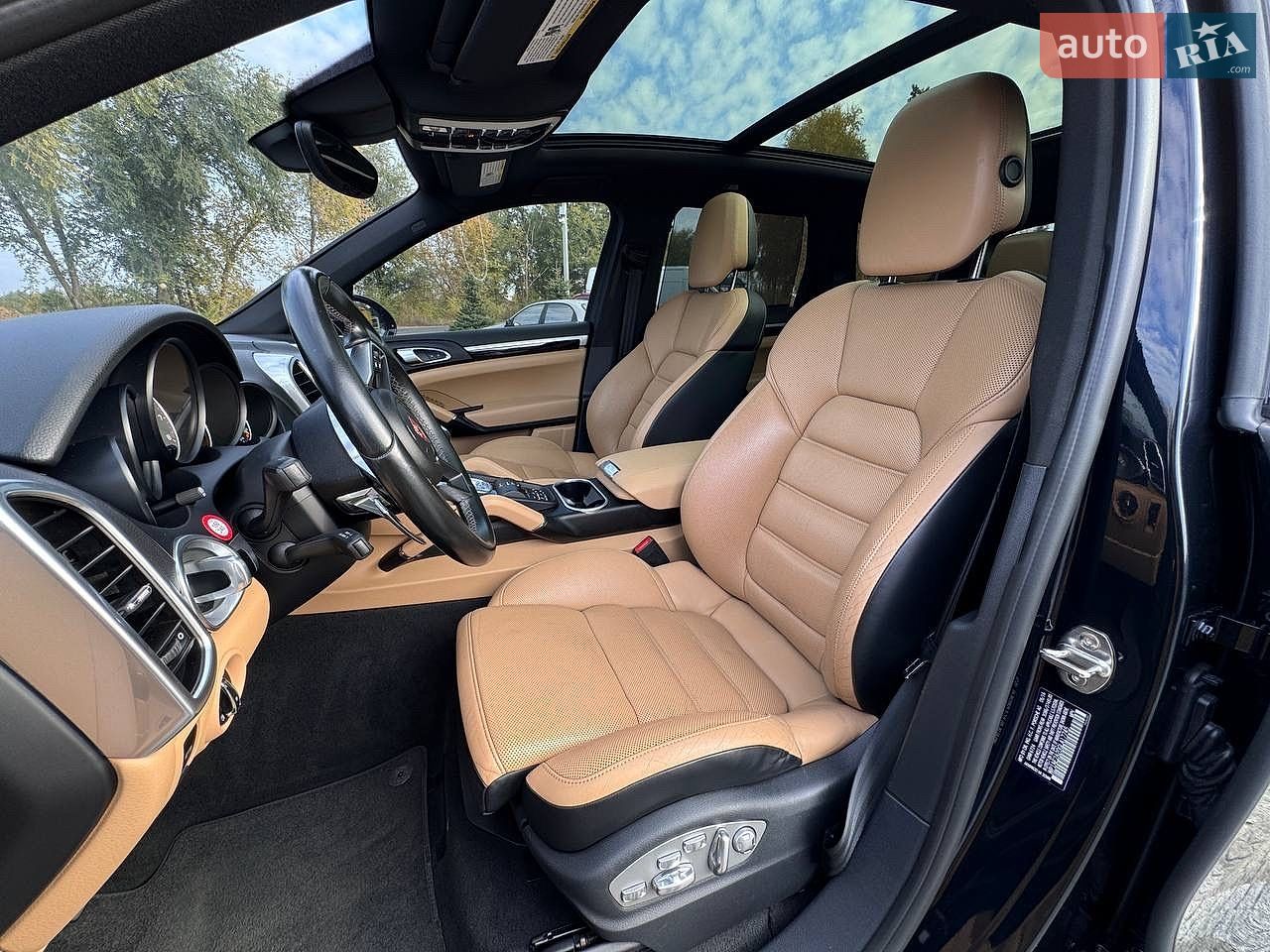 Porsche Cayenne 2016 VIN WP1AE2A20GLA17745 фото оголошення 32 з 52