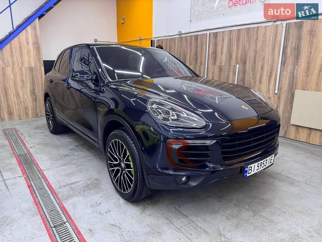 Porsche Cayenne 2016 VIN WP1AE2A20GLA17745 фото оголошення 43 з 52