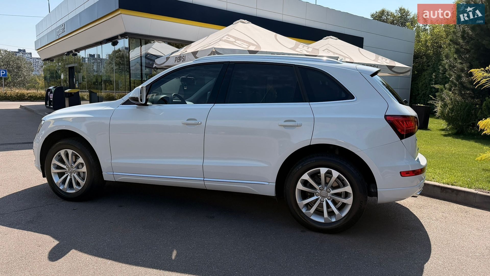 Audi Q5 2013 VIN WA1LFAFP5EA042181 фото оголошення 2 з 27