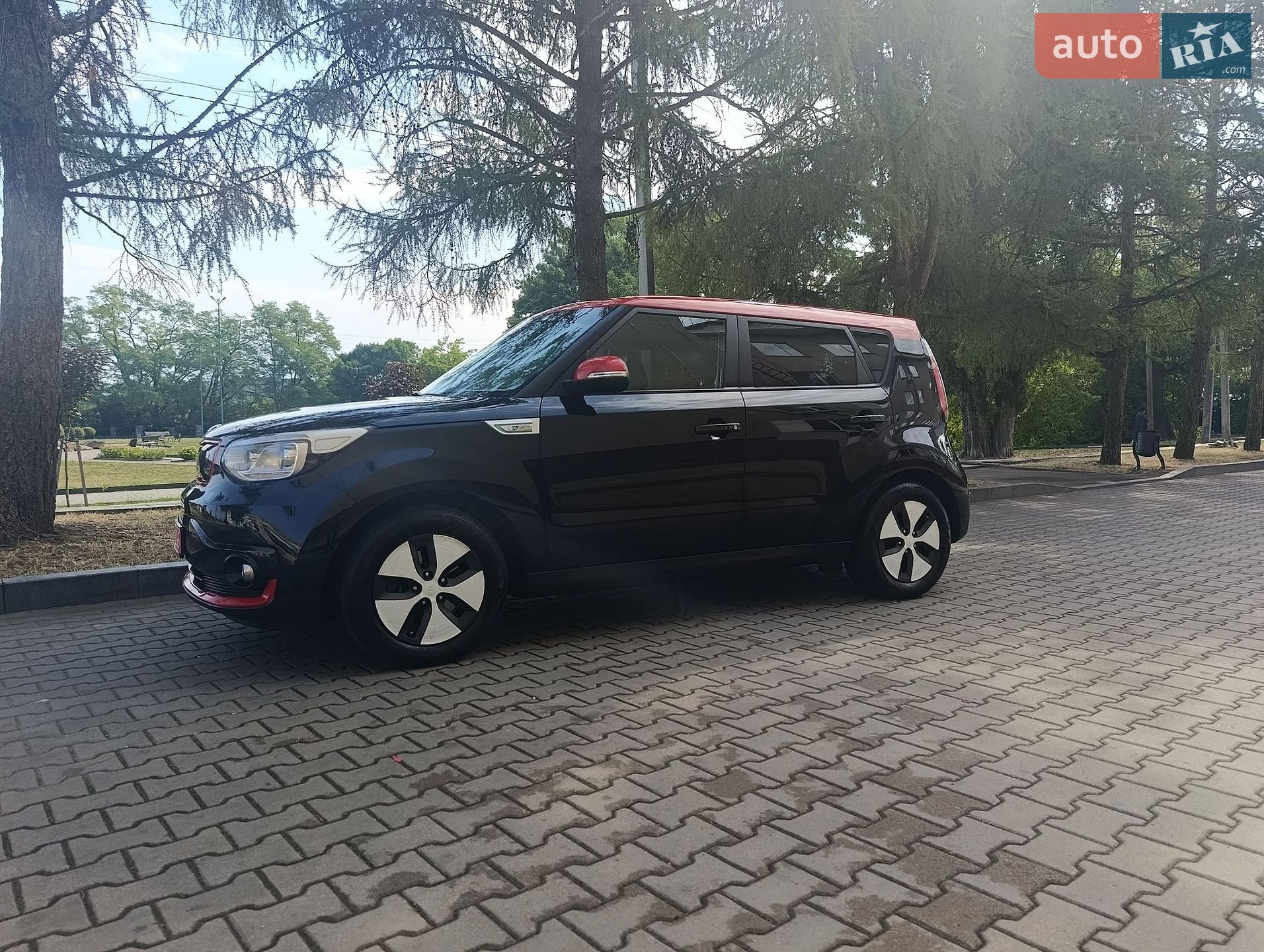 Kia Soul 2015 VIN KNAJX81EFF7002834 фото оголошення 9 з 24