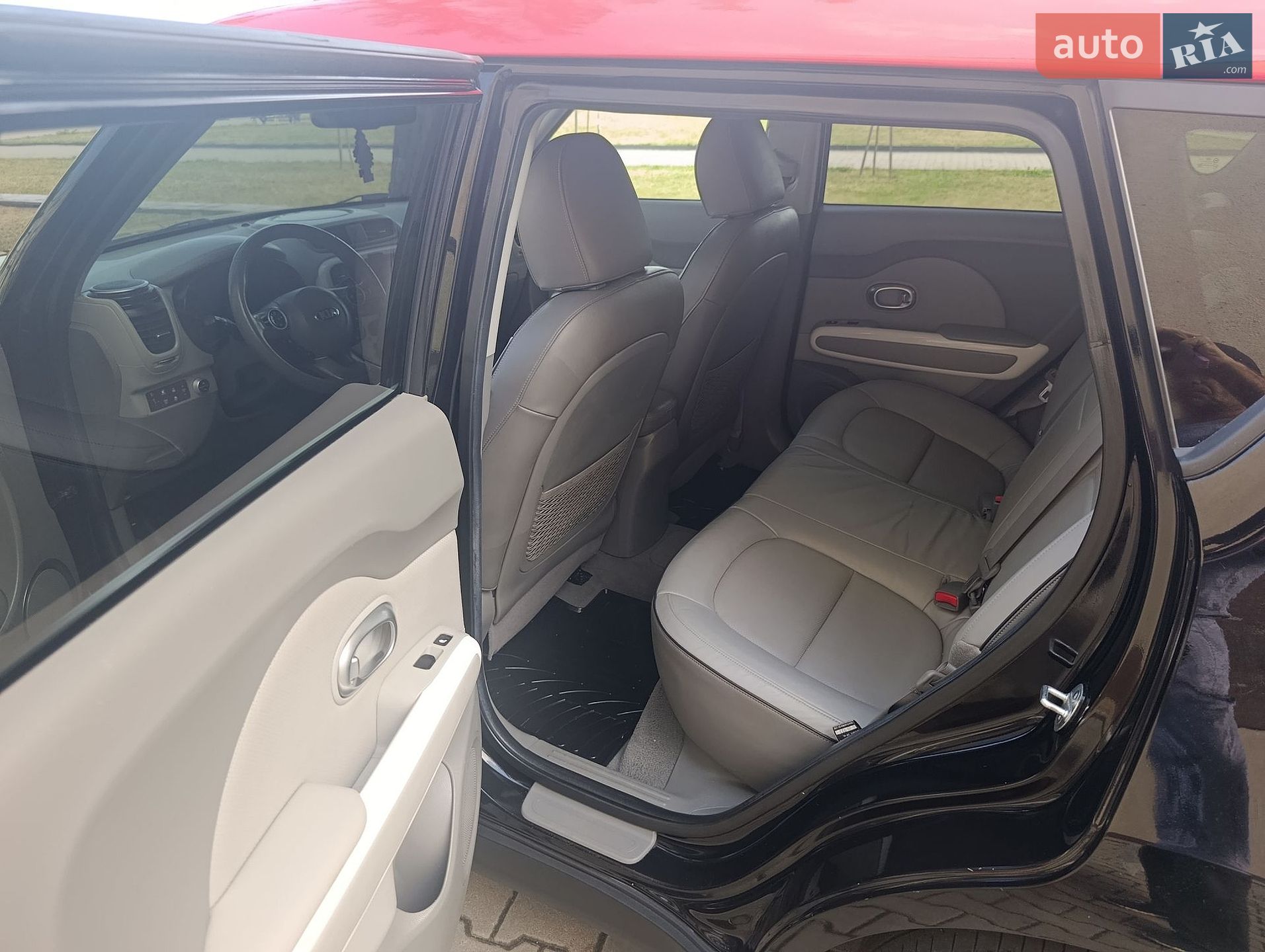Kia Soul 2015 VIN KNAJX81EFF7002834 фото оголошення 18 з 24
