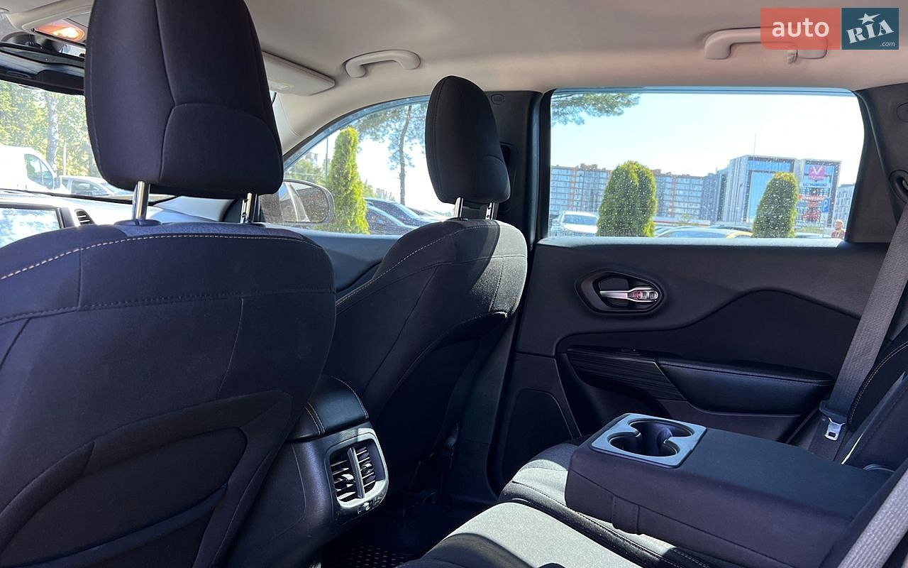Jeep Cherokee 2016 VIN 1C4PJMAB9GW253036 фото оголошення 24 з 25