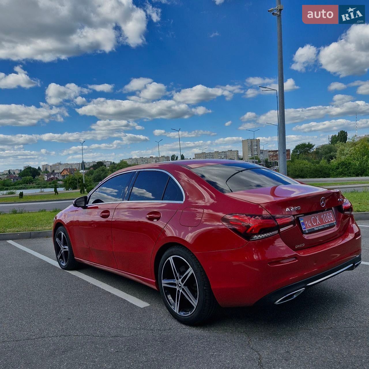 Mercedes-Benz A-Class 2019 VIN WDD3G4FB7KW020504 фото оголошення 7 з 10