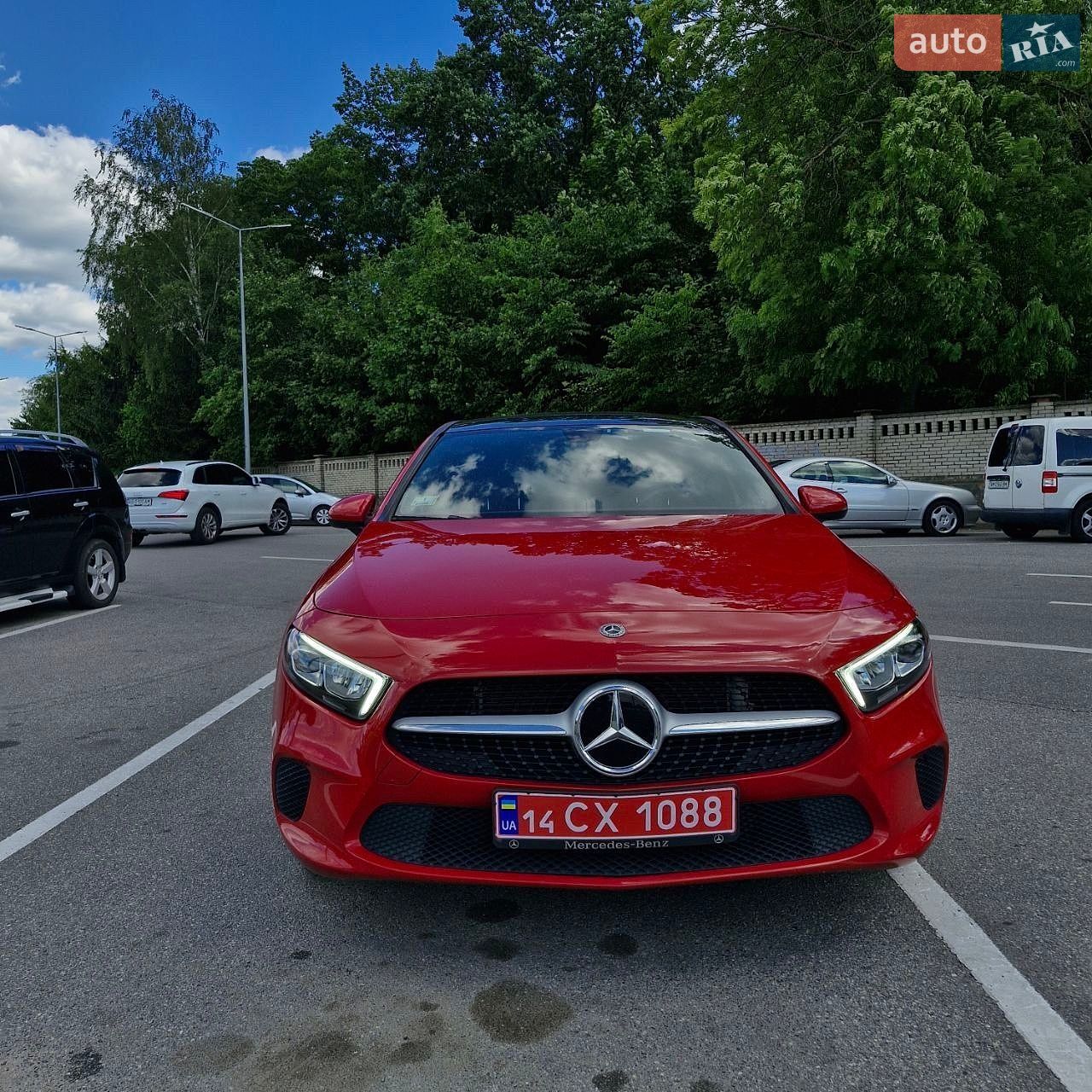 Mercedes-Benz A-Class 2019 VIN WDD3G4FB7KW020504 фото оголошення 8 з 10
