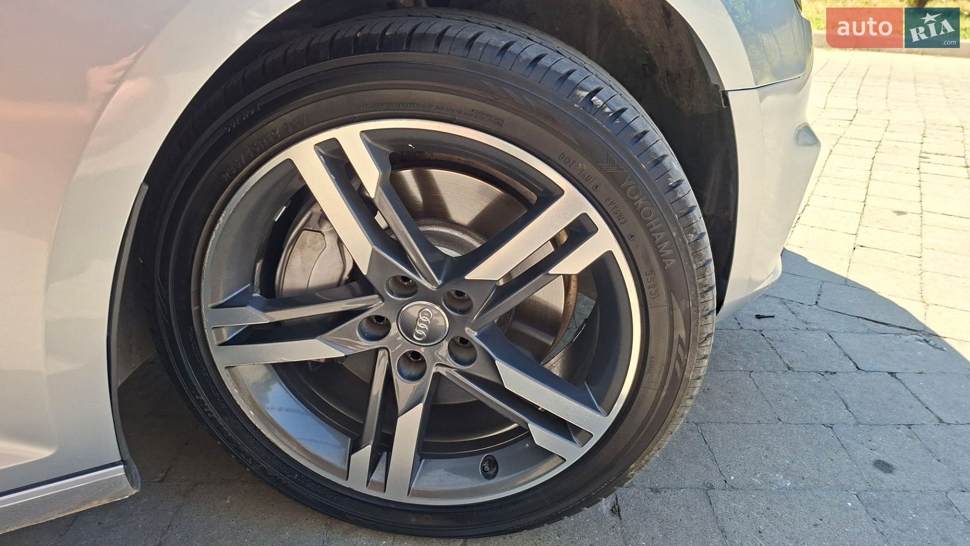 Audi A4 2016 VIN WAUANAF48HN020661 фото оголошення 7 з 19