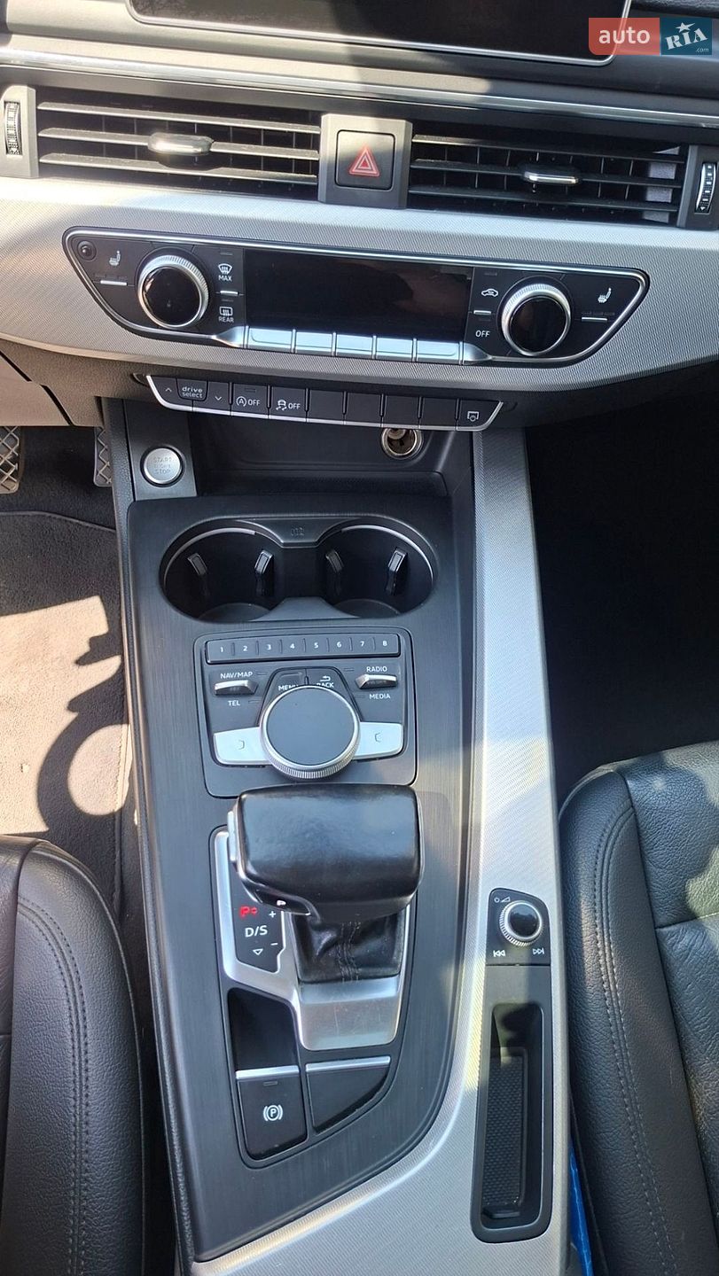 Audi A4 2016 VIN WAUANAF48HN020661 фото оголошення 12 з 19