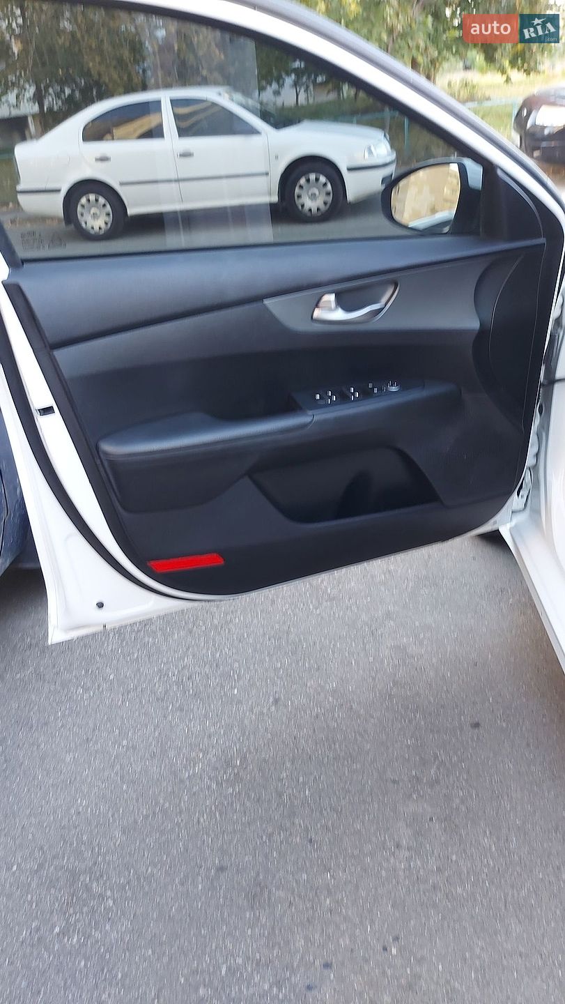 Kia Forte 2020 VIN 3KPF24AD2LE241454 фото оголошення 20 з 21