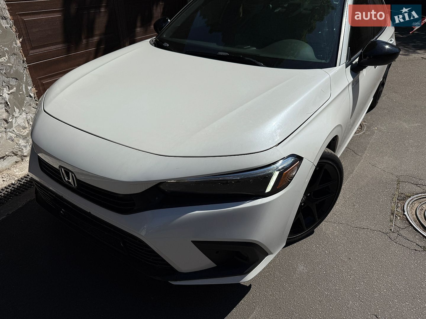 Honda Civic 2024 VIN 2HGFE2F57RH585311 фото оголошення 2 з 22