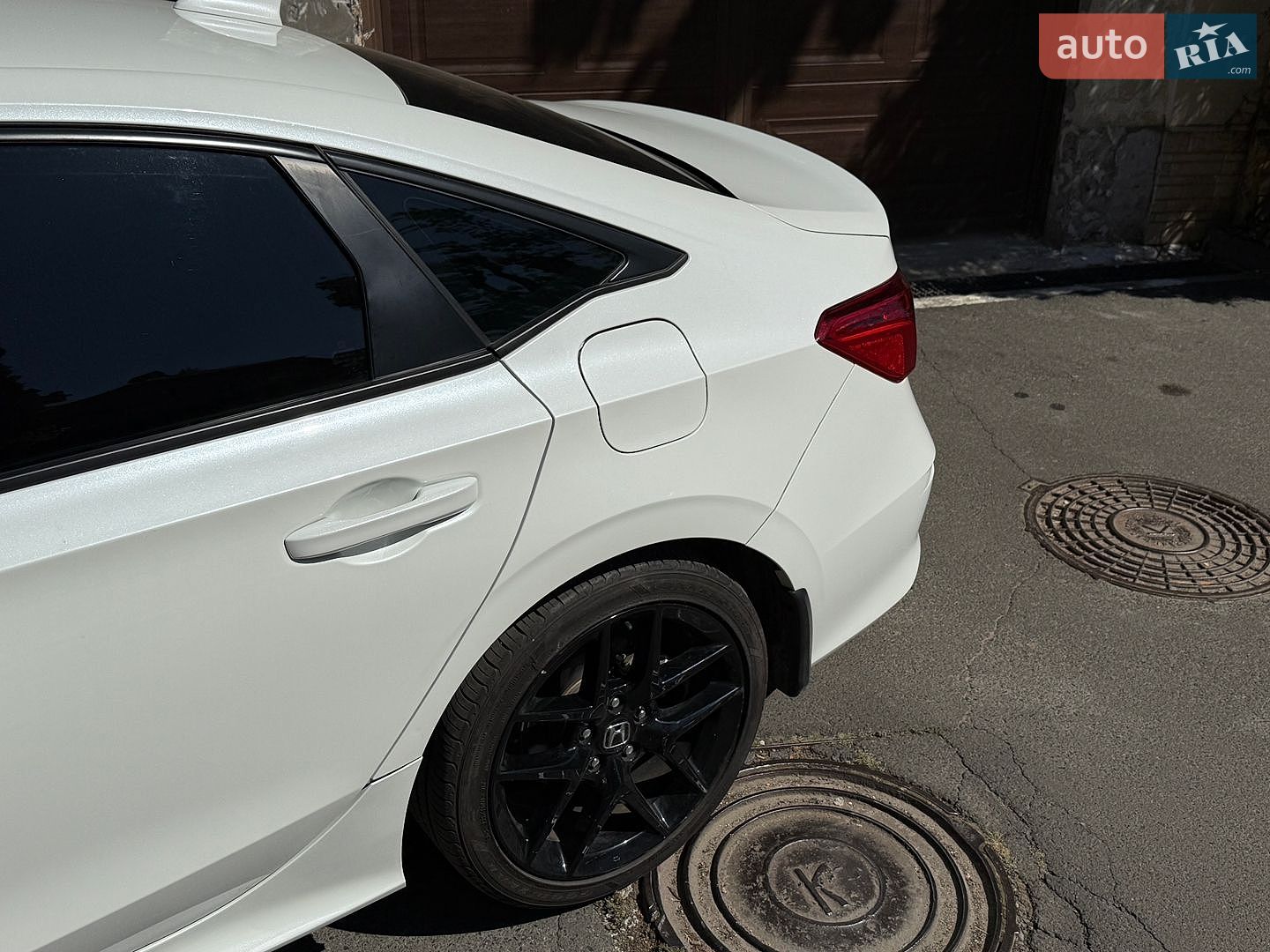 Honda Civic 2024 VIN 2HGFE2F57RH585311 фото оголошення 4 з 22