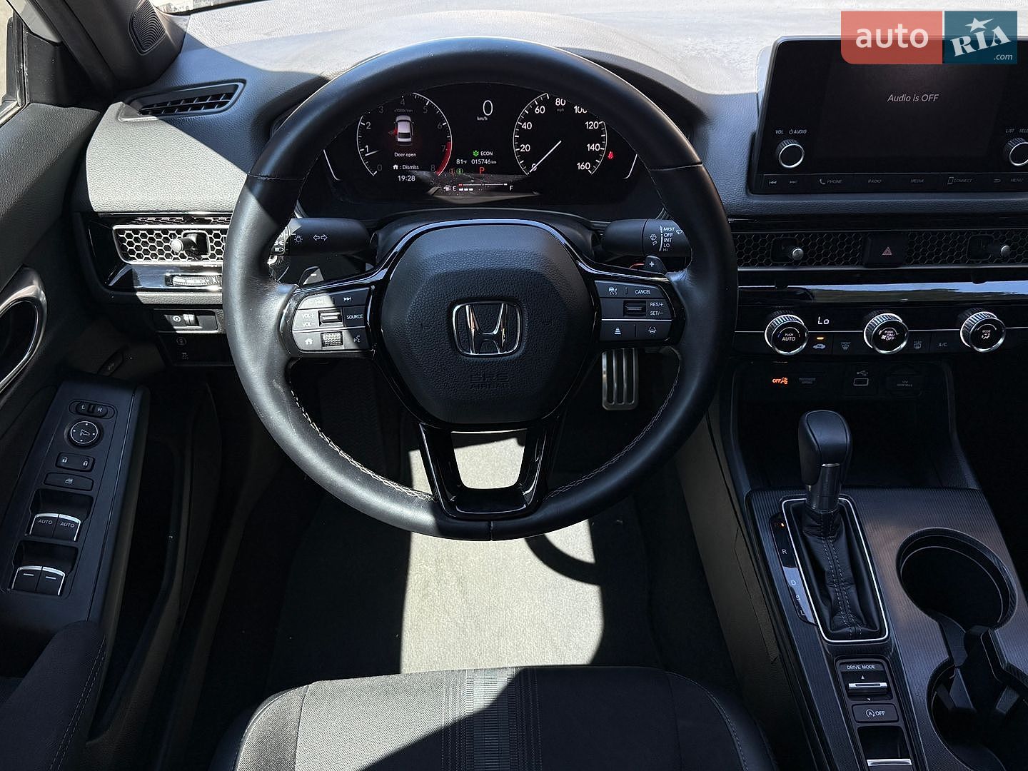 Honda Civic 2024 VIN 2HGFE2F57RH585311 фото оголошення 14 з 22