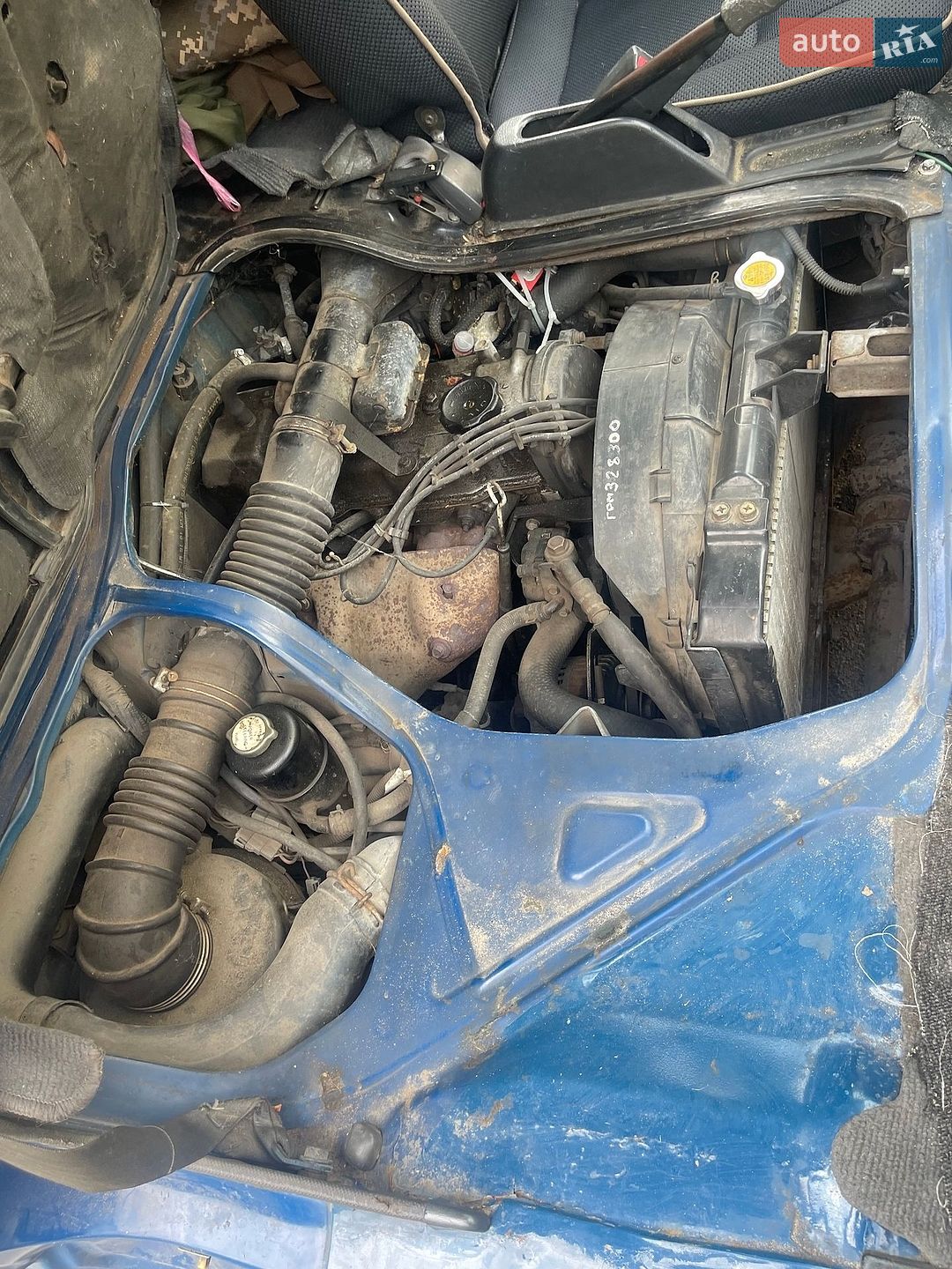 Mitsubishi L 300 1983 VIN JMBL032PVDU140930 фото оголошення 2 з 9