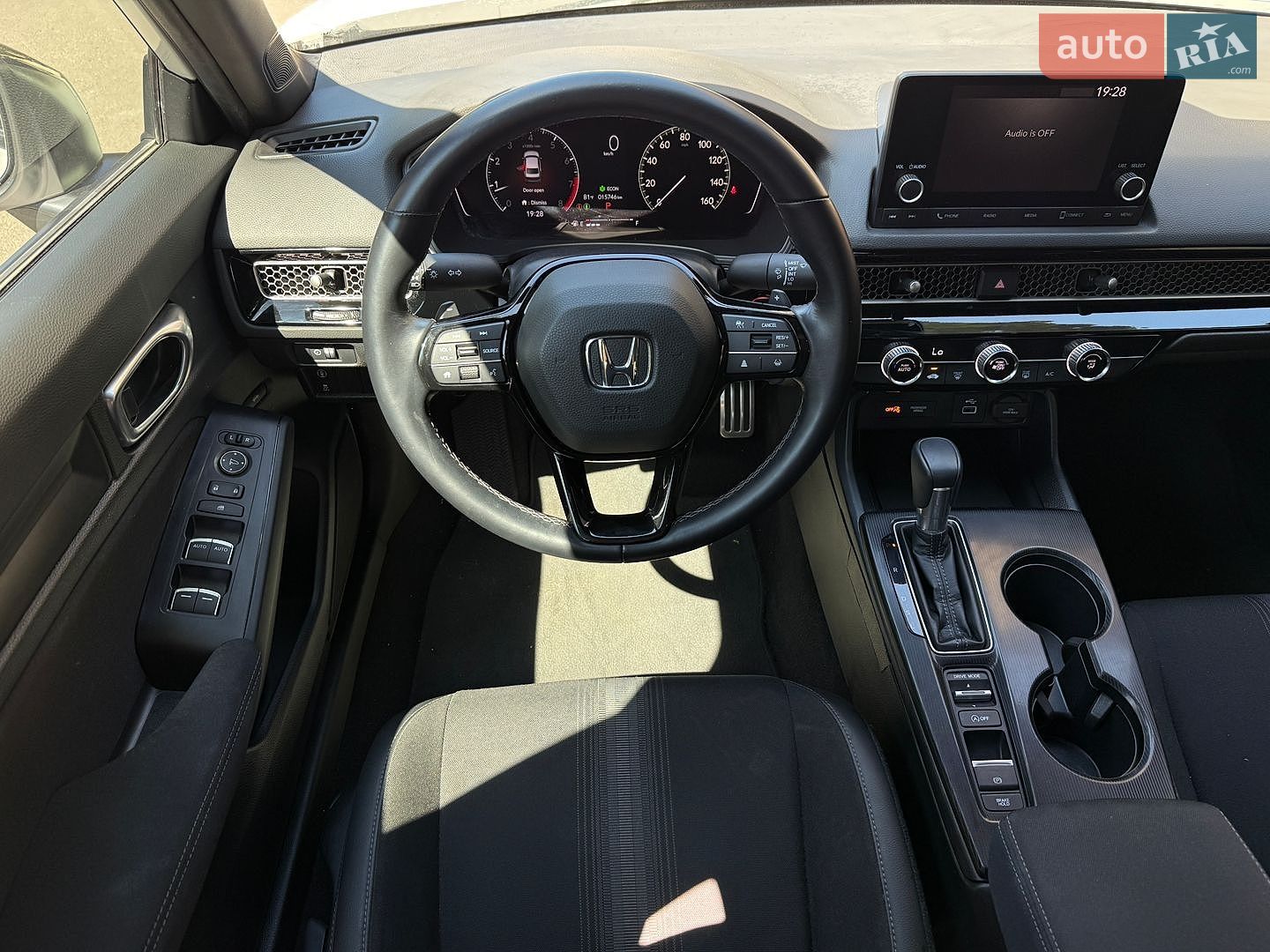 Honda Civic 2024 VIN 2HGFE2F57RH585311 фото оголошення 18 з 22