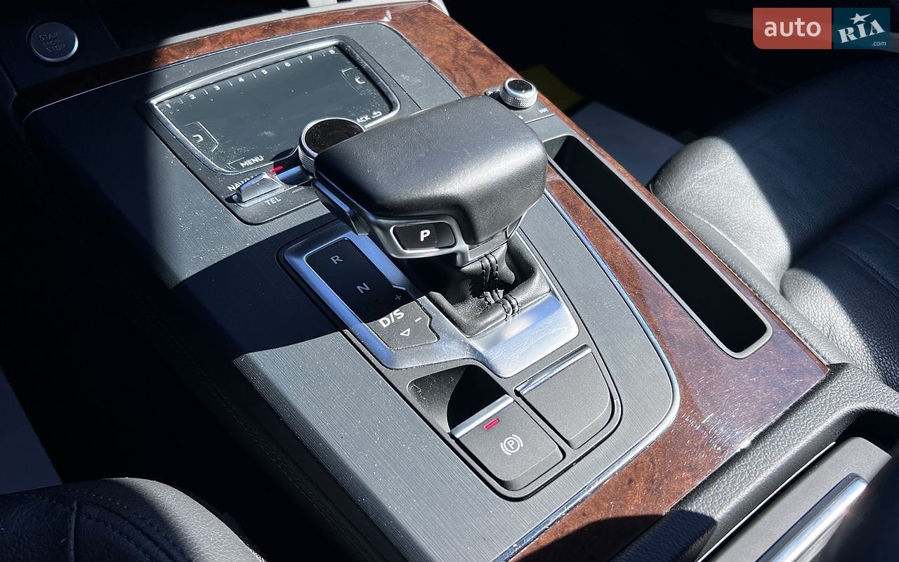 Audi Q5 2019 VIN WA1BNAFY9K2069462 фото оголошення 18 з 27