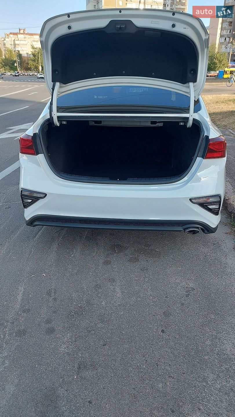 Kia Forte 2020 VIN 3KPF24AD2LE241454 фото оголошення 2 з 21