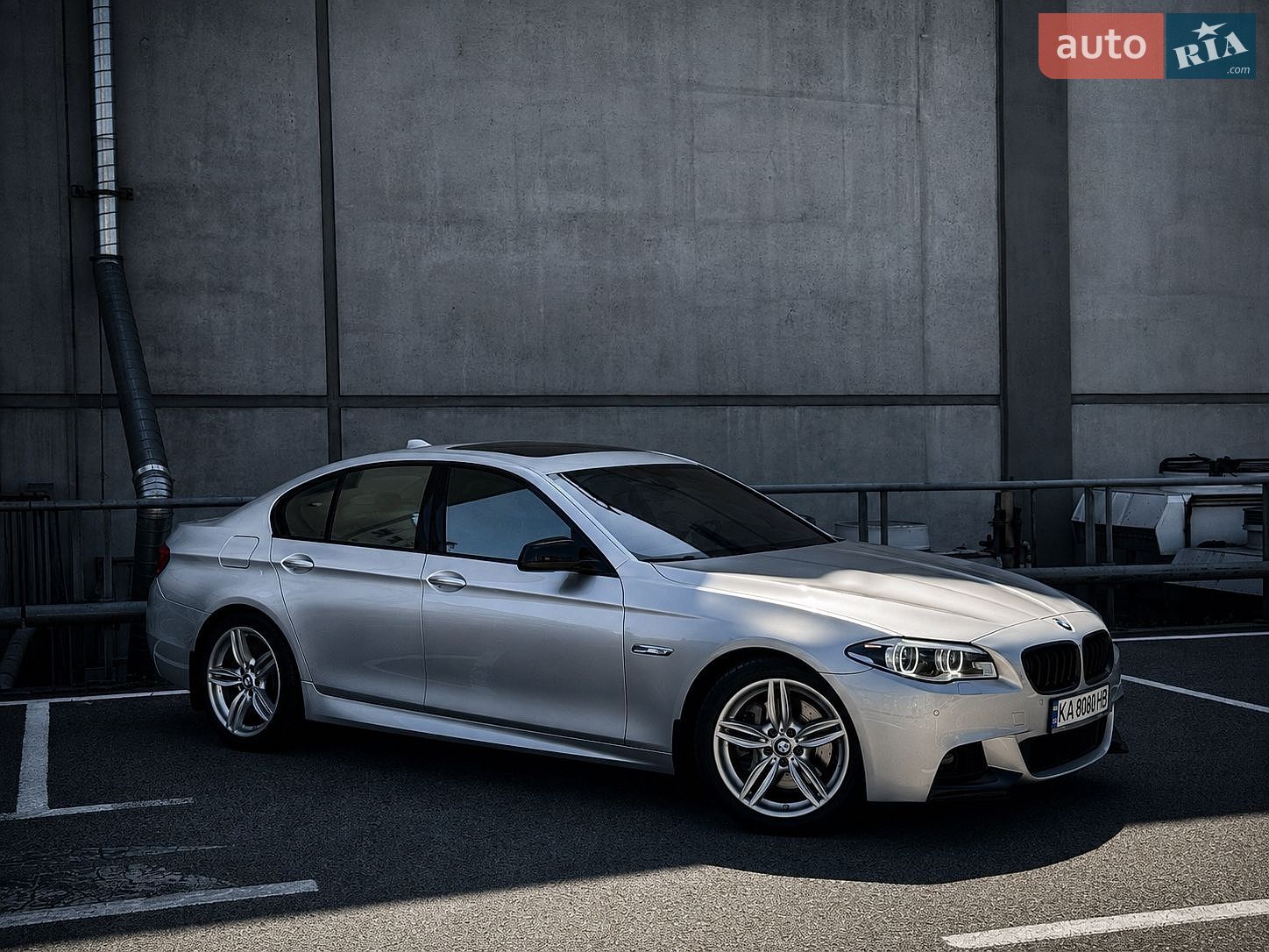 BMW 5 Series 2012 VIN WBAFU7C52DDU71691 фото оголошення 2 з 12