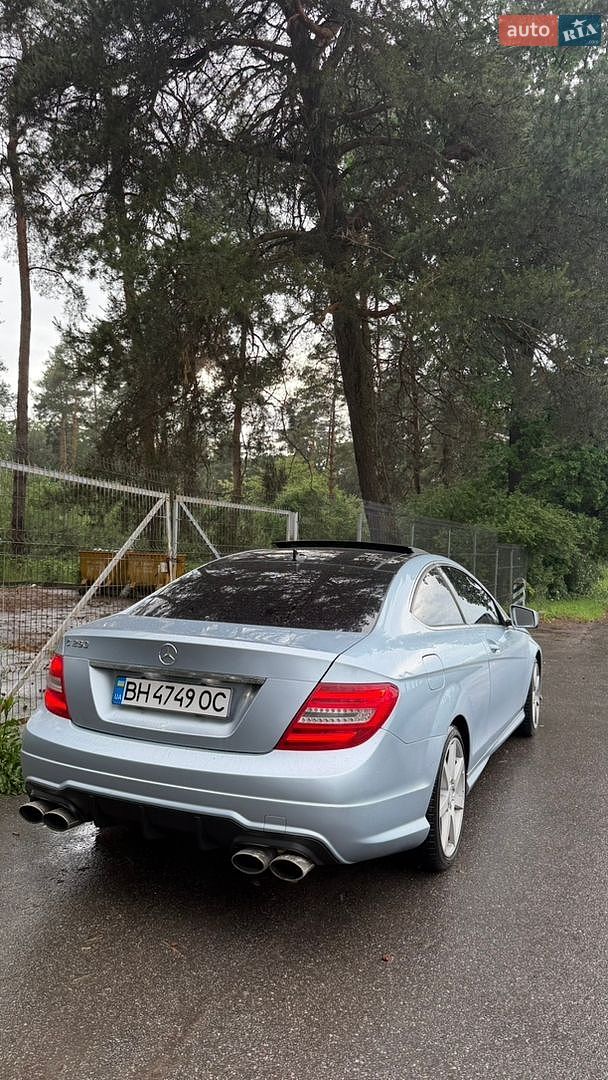 Mercedes-Benz C-Class 2012 VIN WDDGJ4HB3DG055327 фото оголошення 29 з 32