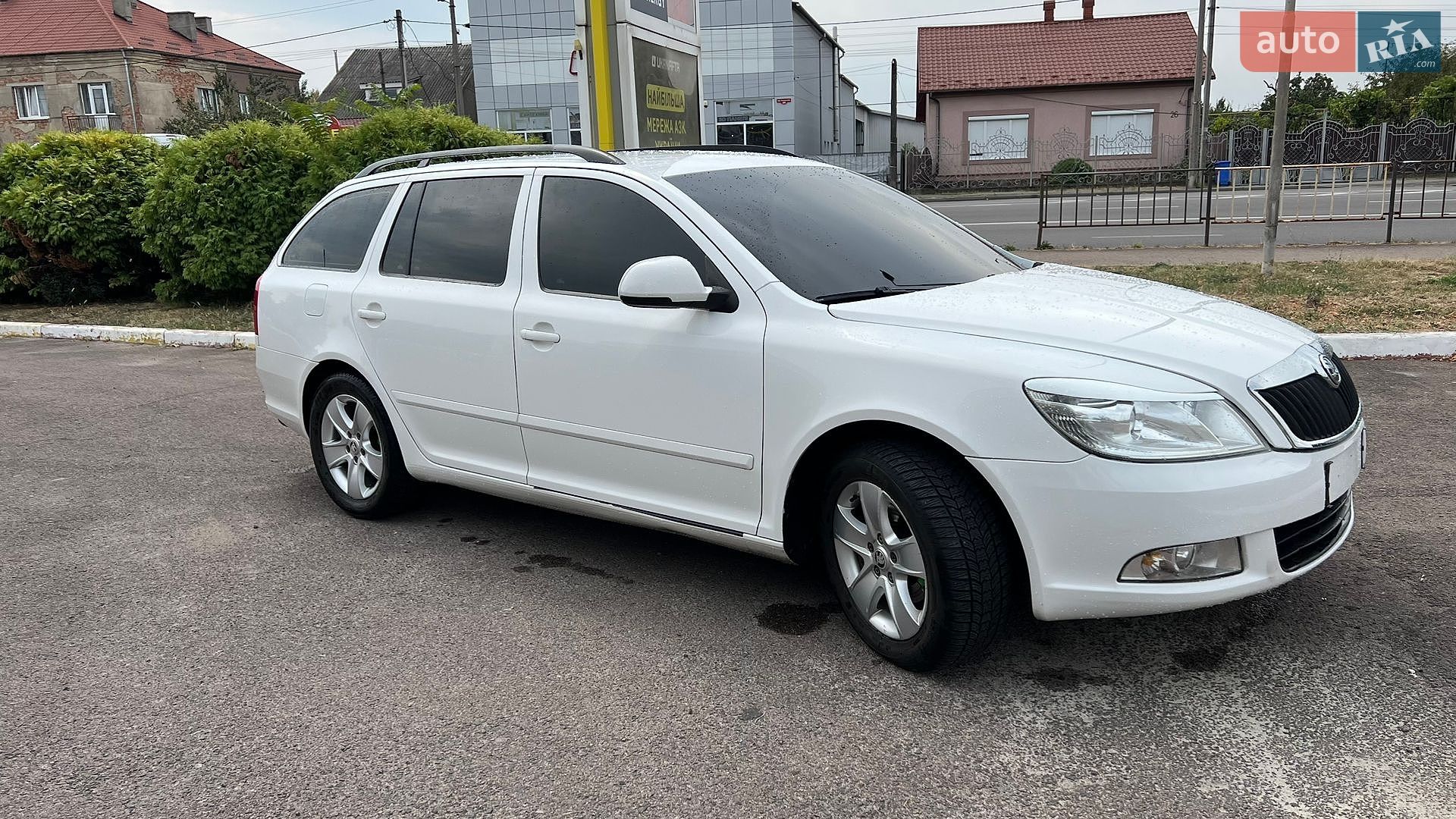Skoda Octavia 2010 VIN TMBHT61Z0B2054089 фото оголошення 4 з 18
