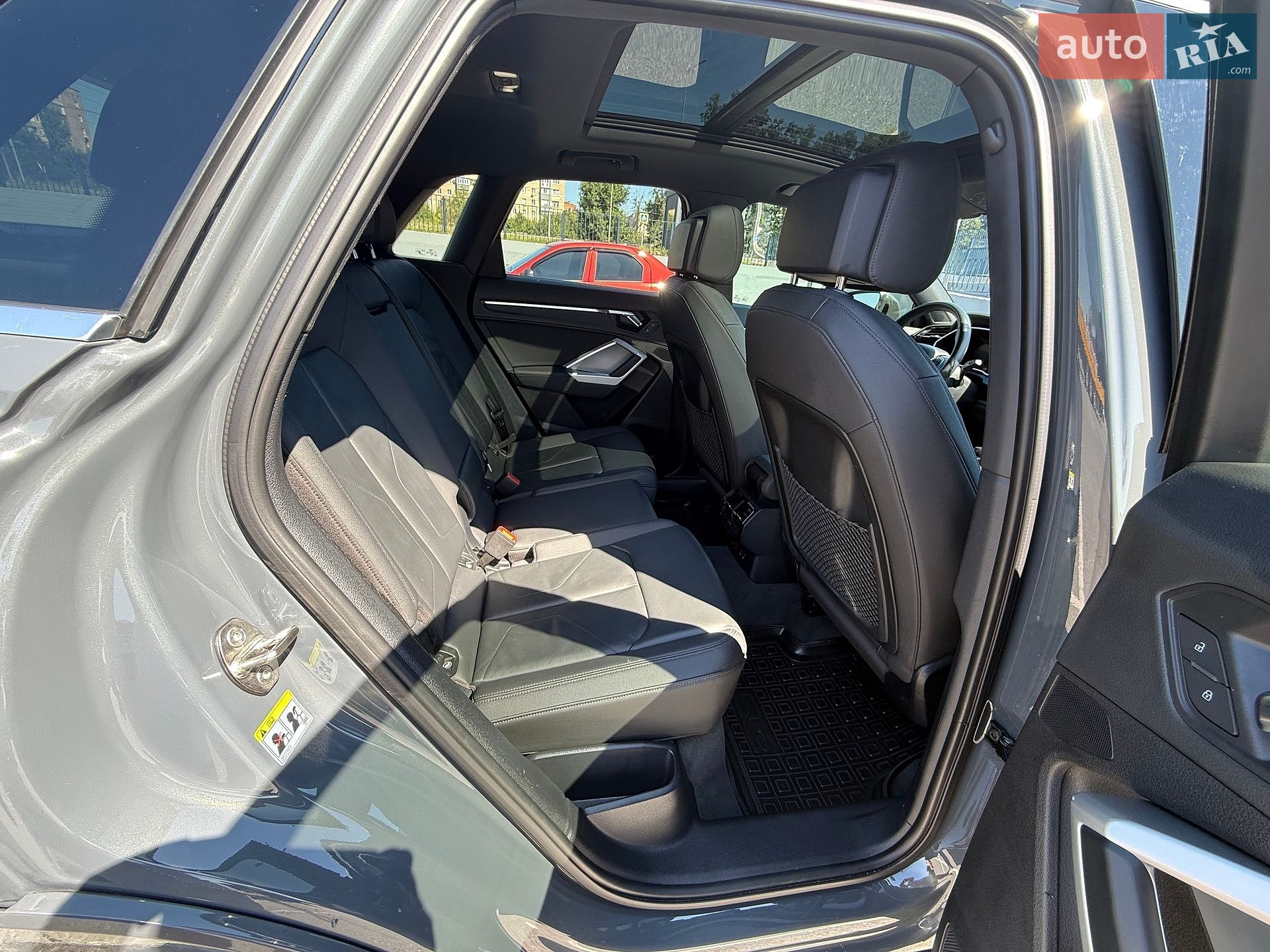 Audi Q3 2019 VIN WA1BECF36K1085785 фото оголошення 23 з 35