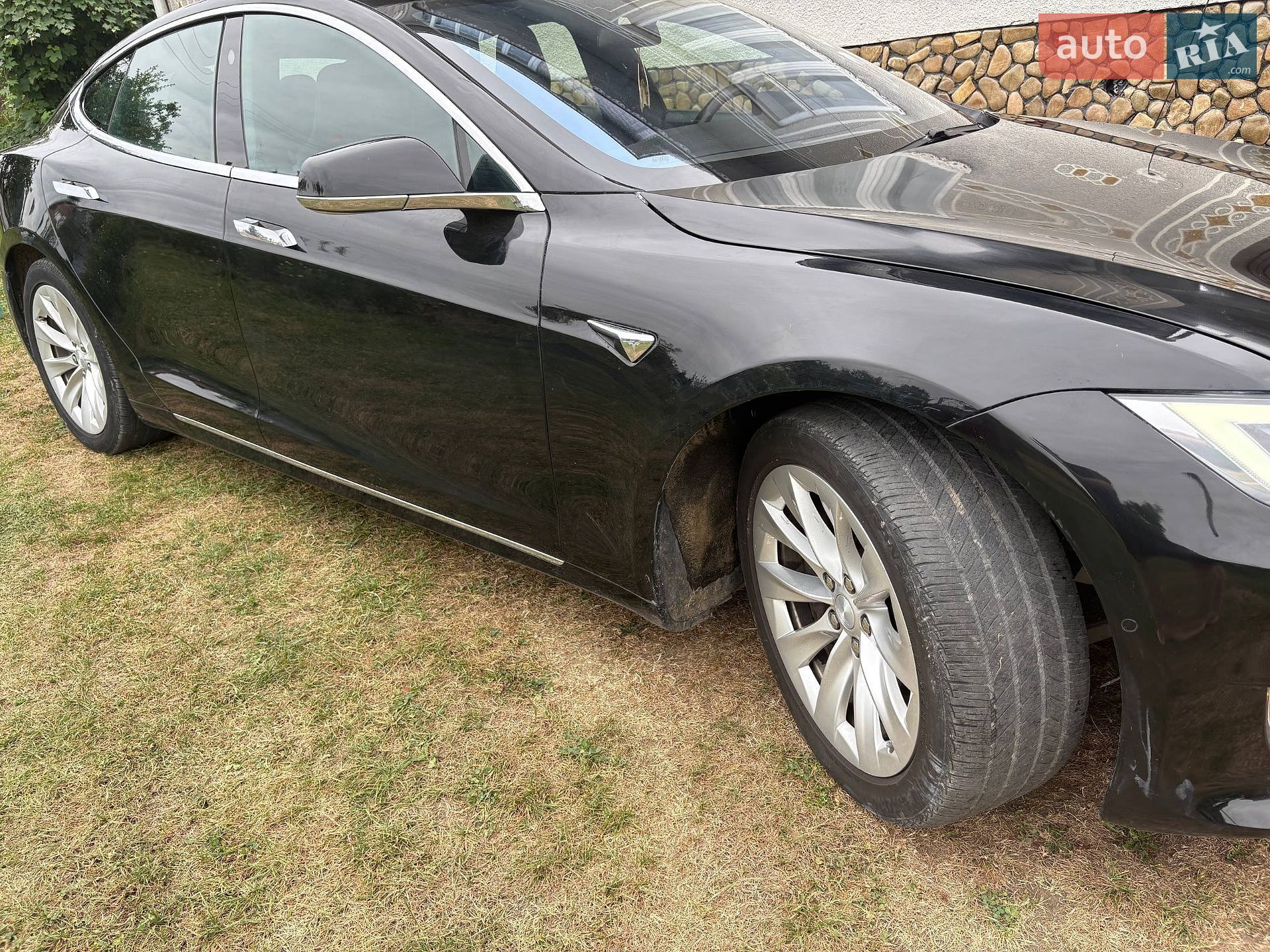 Tesla Model S 2018 VIN 5YJSA1E2XJF286173 фото оголошення 3 з 29