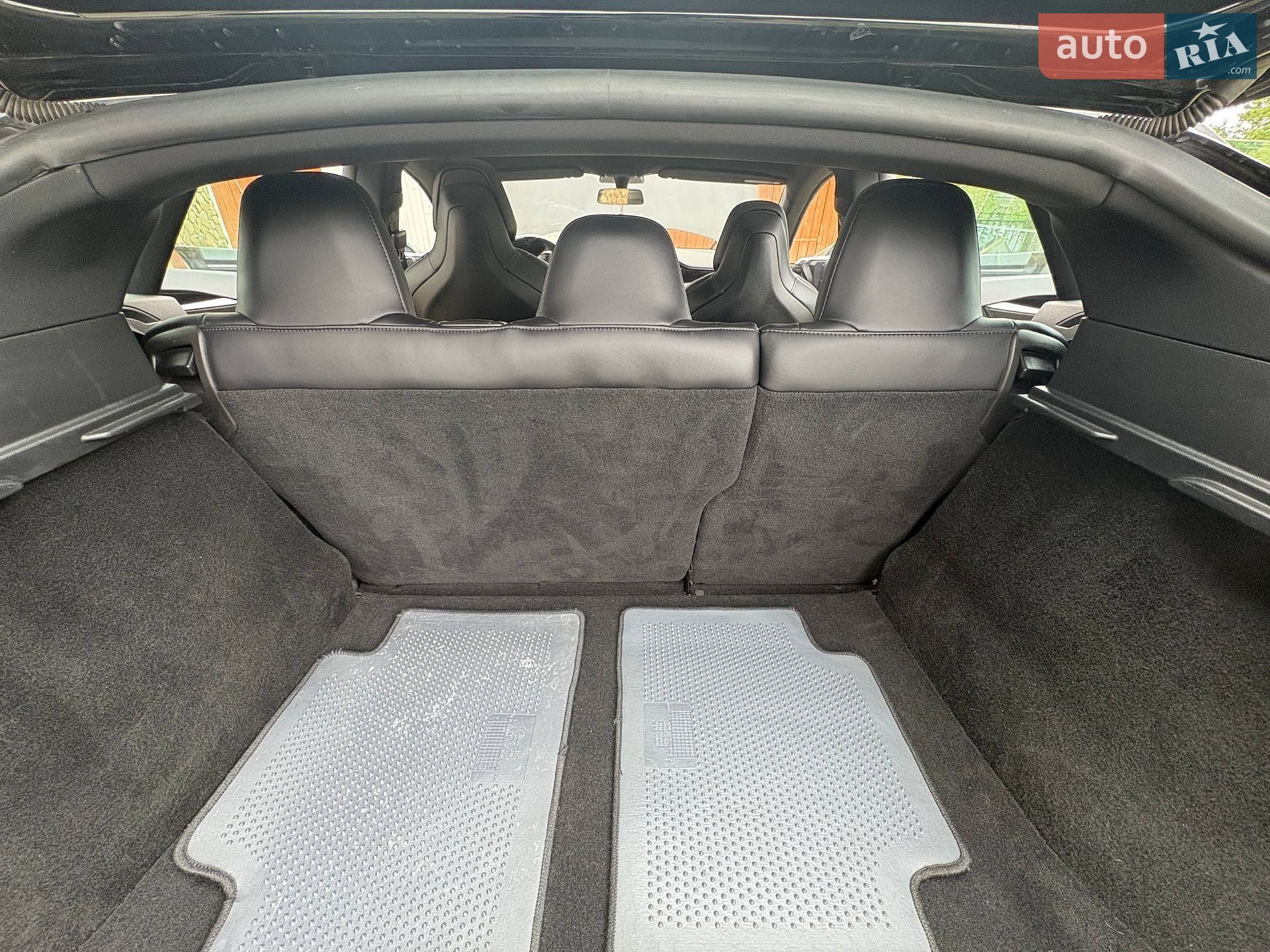 Tesla Model S 2018 VIN 5YJSA1E2XJF286173 фото оголошення 18 з 29