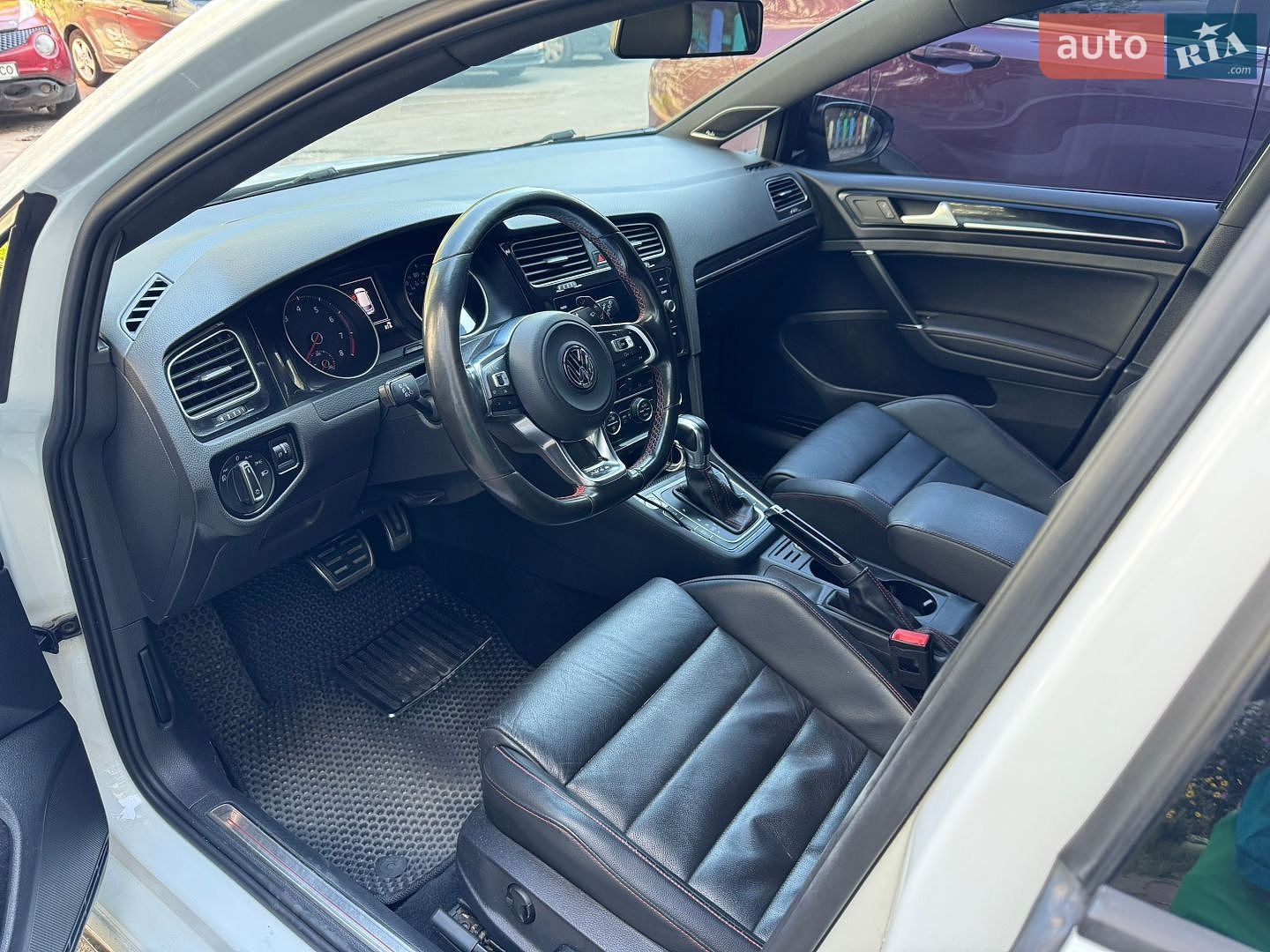Volkswagen Golf GTI 2016 VIN 3VW447AUXGM061330 фото оголошення 21 з 23