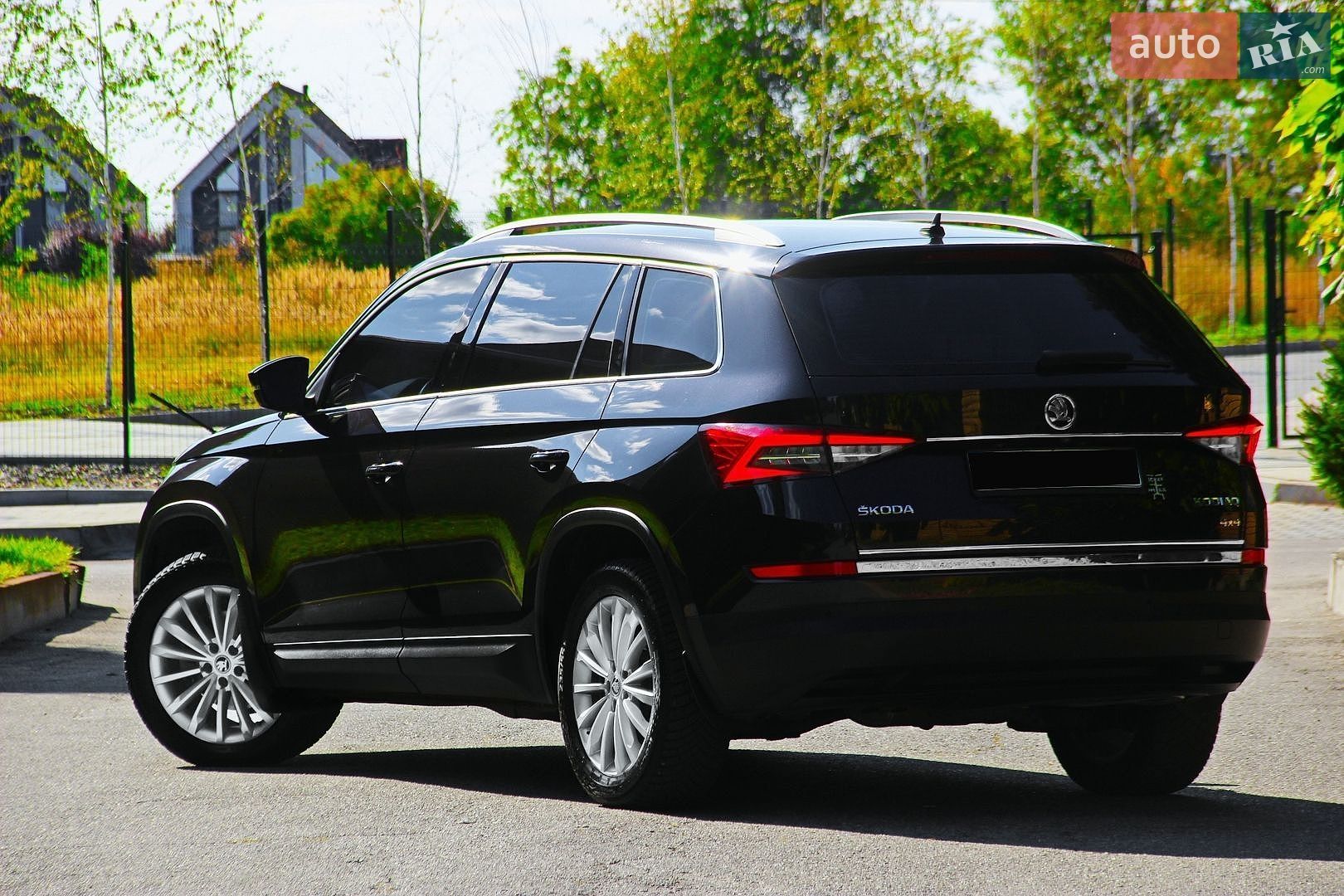Skoda Kodiaq 2018 VIN TMBLJ6NS0JB400380 фото оголошення 2 з 12