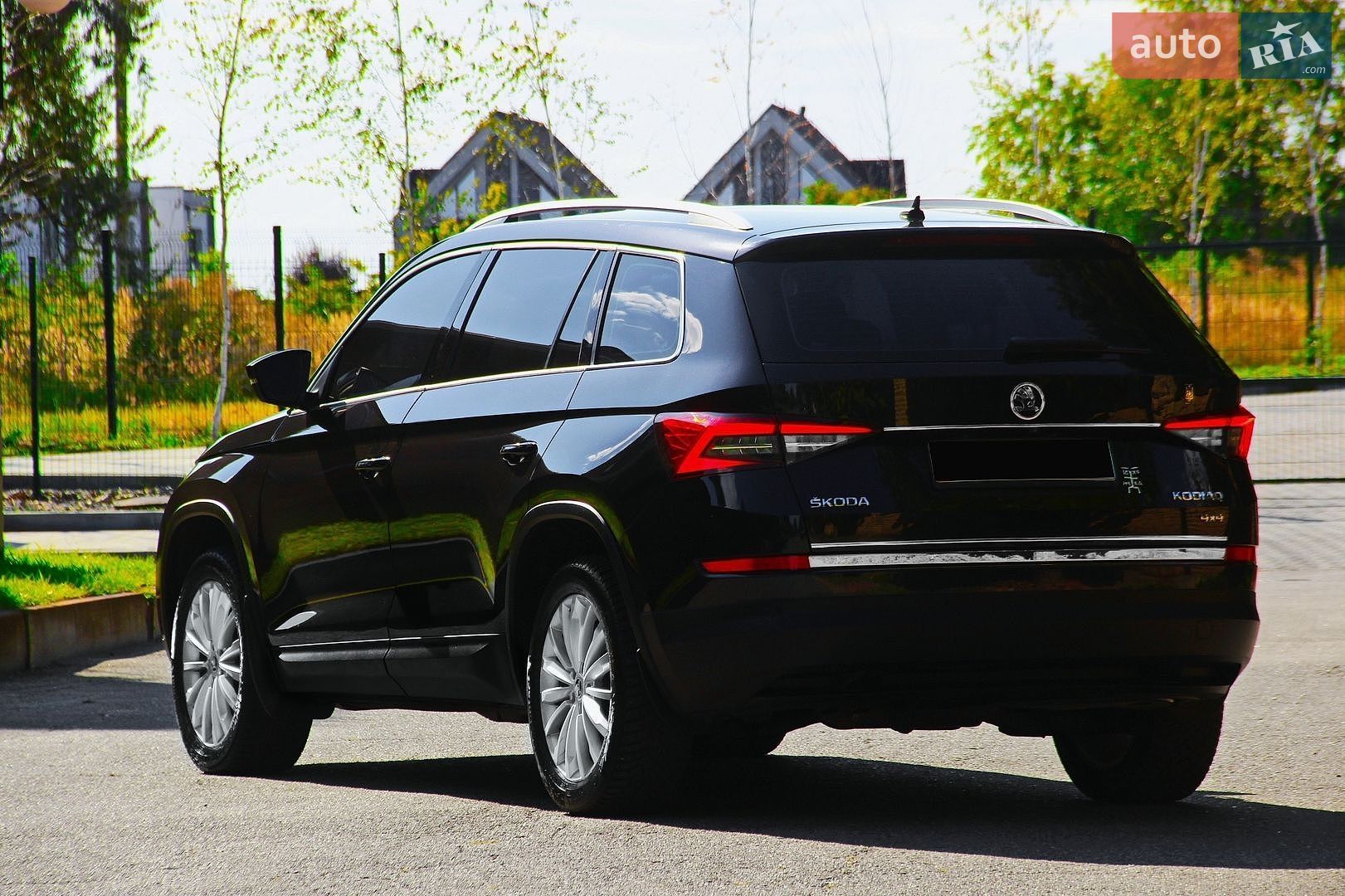 Skoda Kodiaq 2018 VIN TMBLJ6NS0JB400380 фото оголошення 4 з 12
