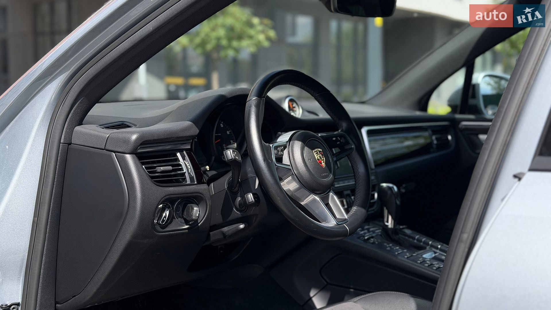 Porsche Macan 2019 VIN WP1AA2A53KLB05297 фото оголошення 10 з 22