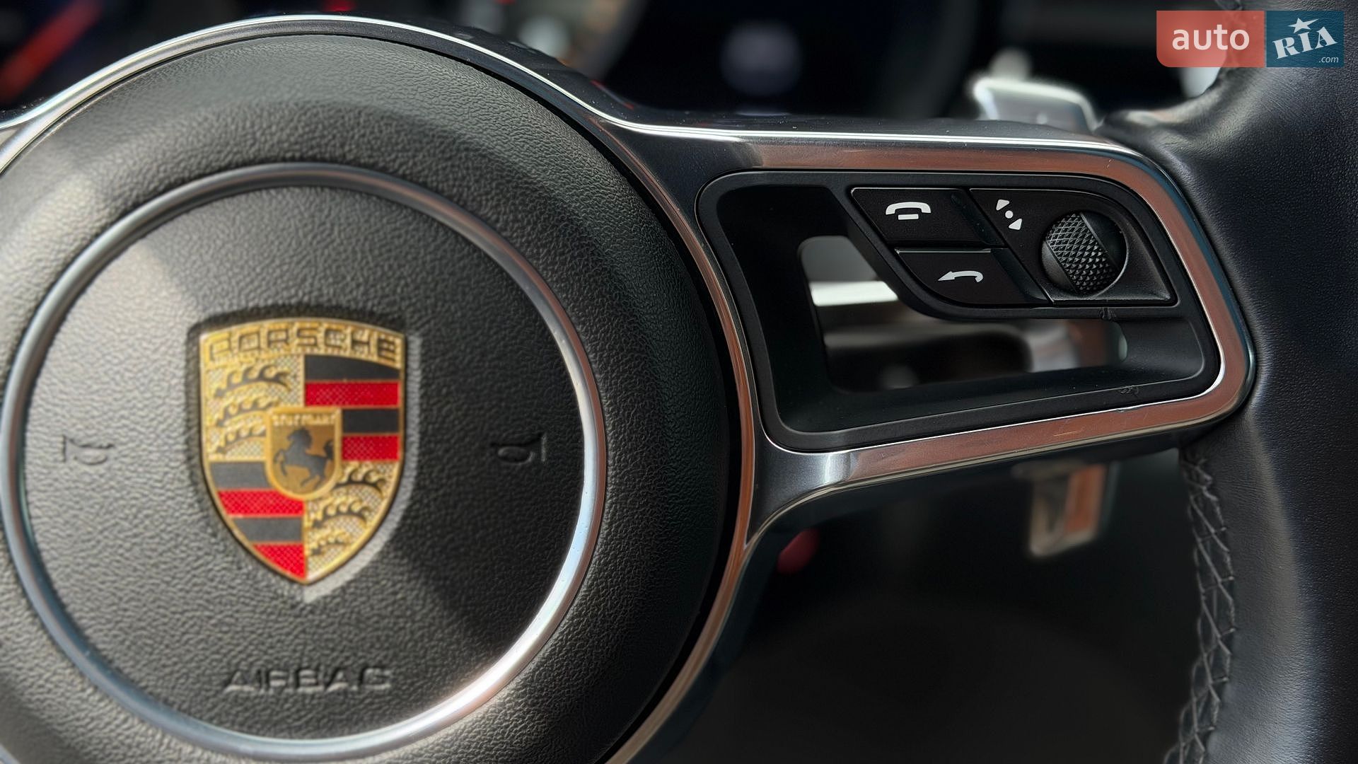 Porsche Macan 2019 VIN WP1AA2A53KLB05297 фото оголошення 16 з 22