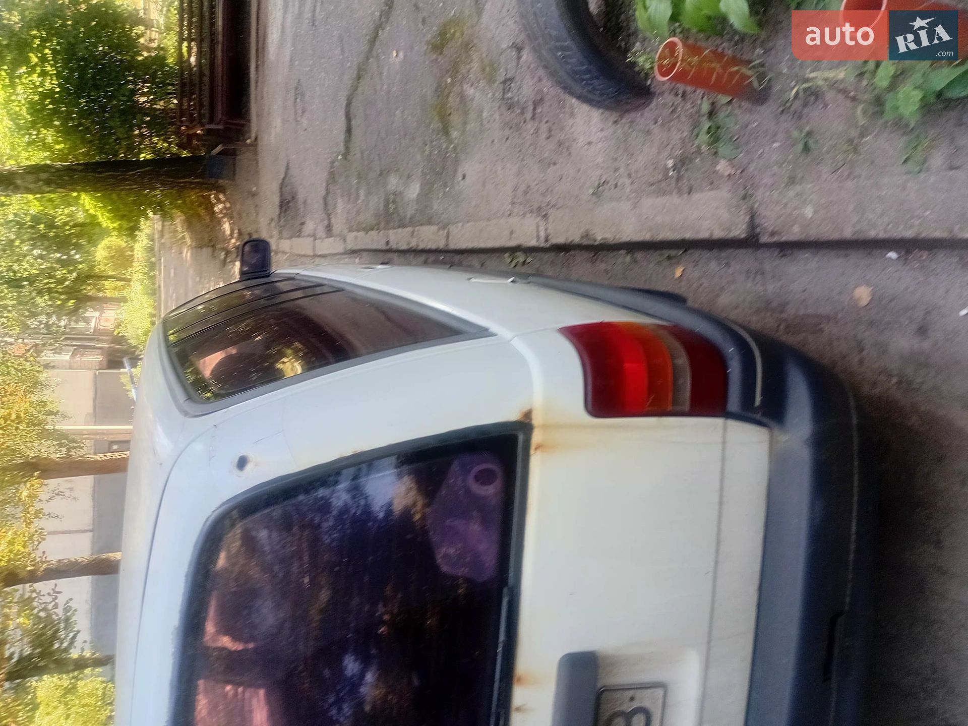 Opel 1.8 Liter 1989 VIN W0L000066K1116898 фото оголошення 2 з 5