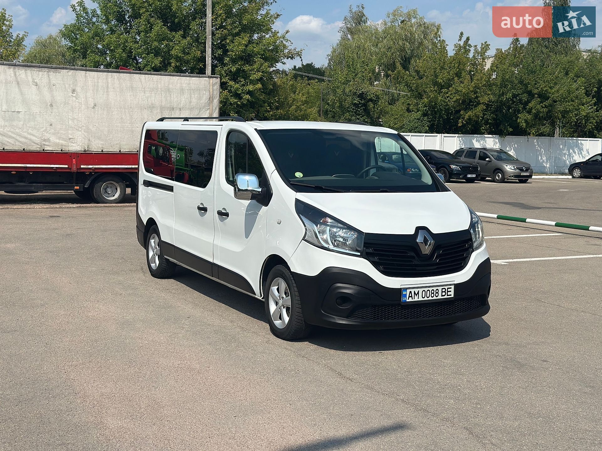 Renault Trafic 2018 VIN VF1FL000X60494621 фото оголошення 3 з 38