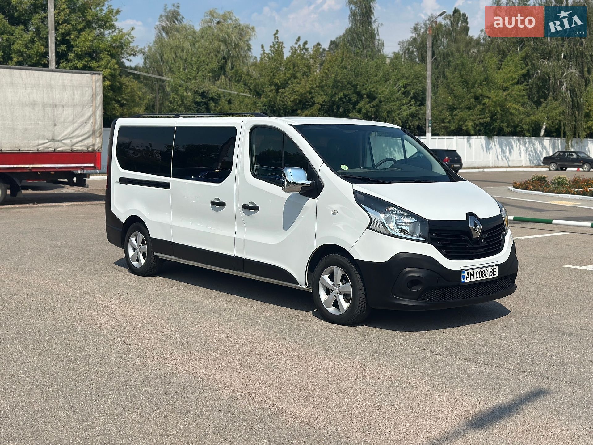 Renault Trafic 2018 VIN VF1FL000X60494621 фото оголошення 2 з 38