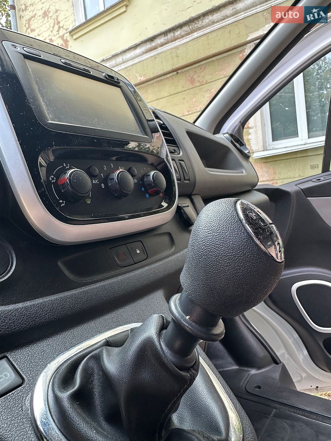 Renault Trafic 2018 VIN VF1FL000X60494621 фото оголошення 24 з 38