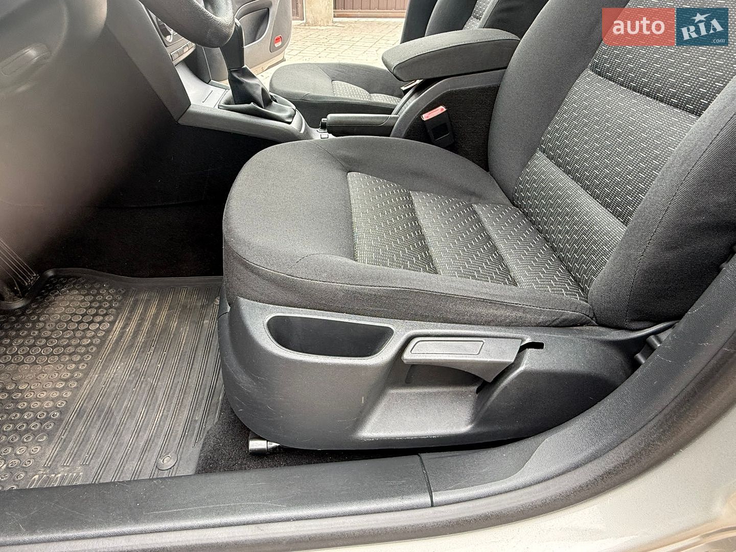Skoda Octavia 2011 VIN TMBDA61ZXB2143950 фото оголошення 42 з 70