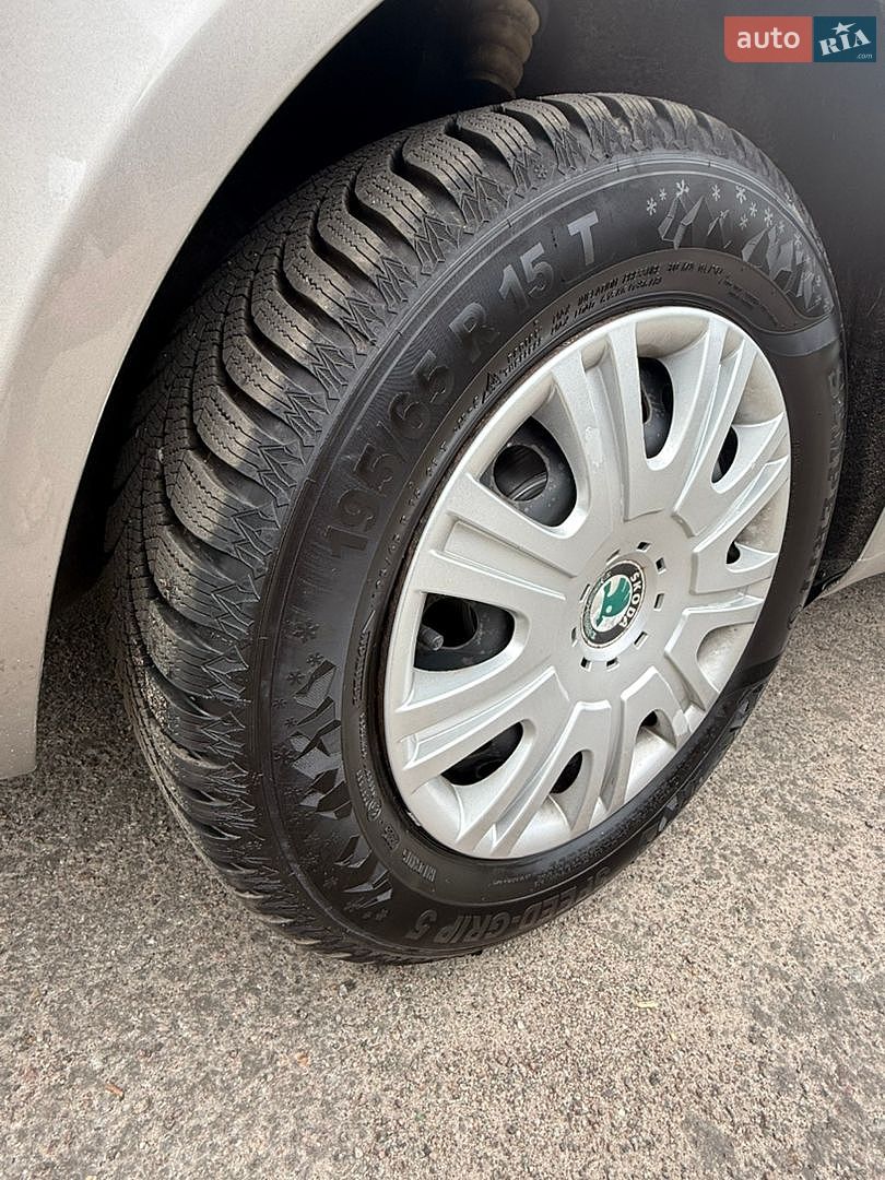 Skoda Octavia 2011 VIN TMBDA61ZXB2143950 фото оголошення 51 з 70