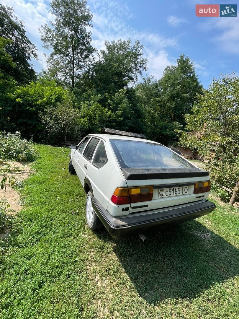 Volkswagen Passat 1986 VIN WVWZZZ32ZGE093075 фото оголошення 14 з 80