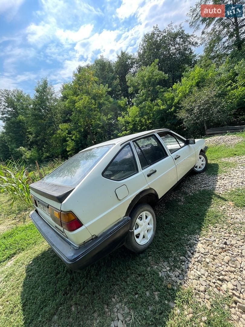 Volkswagen Passat 1986 VIN WVWZZZ32ZGE093075 фото оголошення 15 з 80