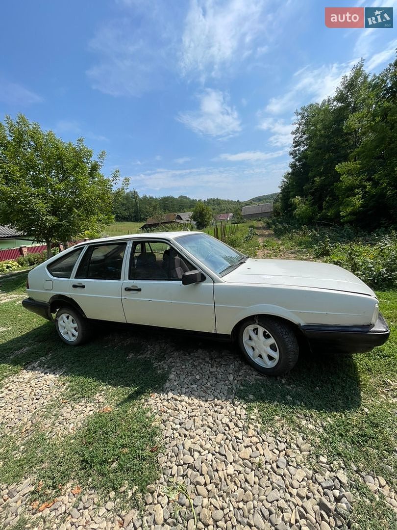 Volkswagen Passat 1986 VIN WVWZZZ32ZGE093075 фото оголошення 16 з 80