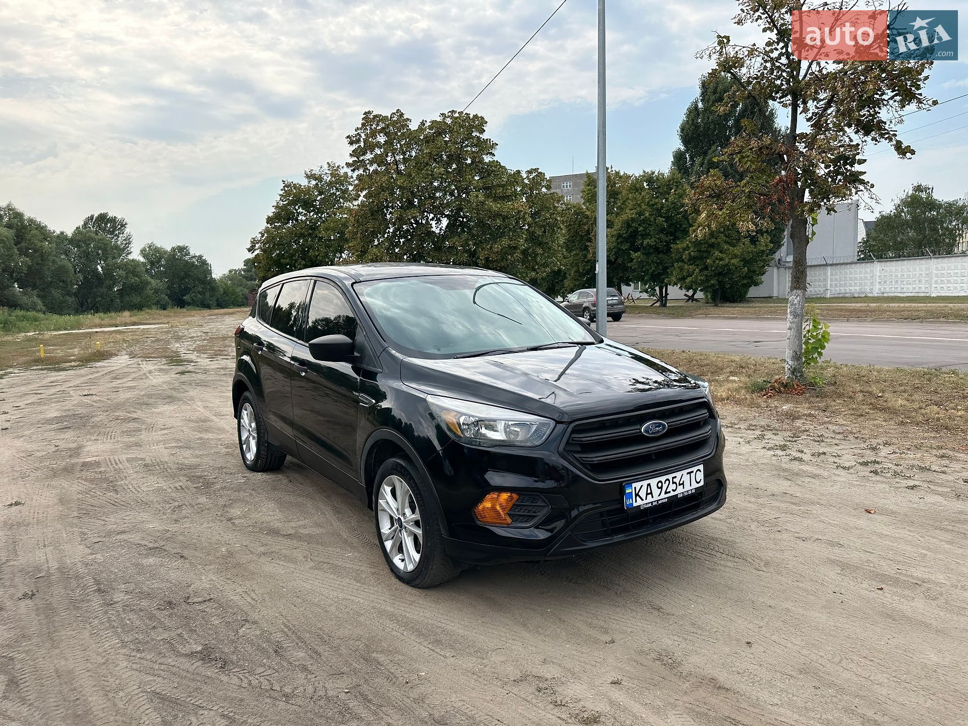 Ford Escape 2019 VIN 1FMCU0F78KUC19656 фото оголошення 6 з 13