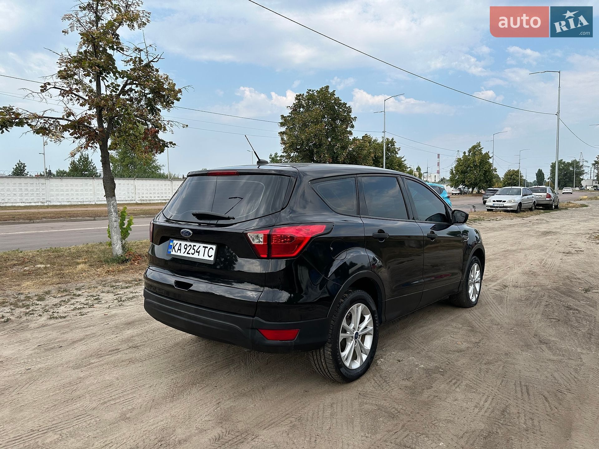 Ford Escape 2019 VIN 1FMCU0F78KUC19656 фото оголошення 5 з 13