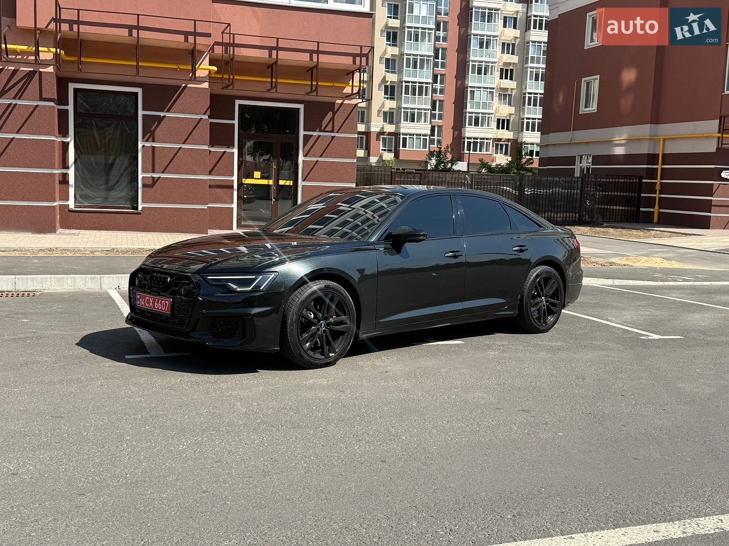 Audi A6 2019 VIN WAUL2AF29KN077880 фото оголошення 3 з 16