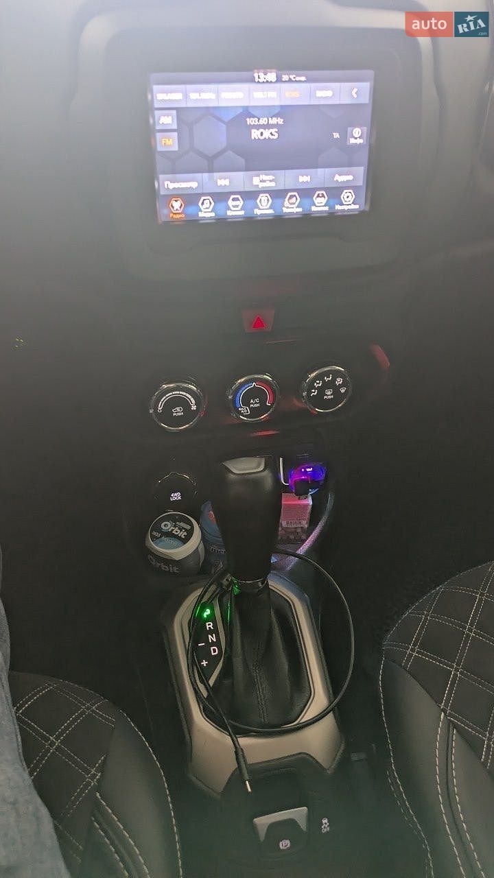 Jeep Renegade 2016 VIN ZACCJBBT9GPD93918 фото оголошення 4 з 11