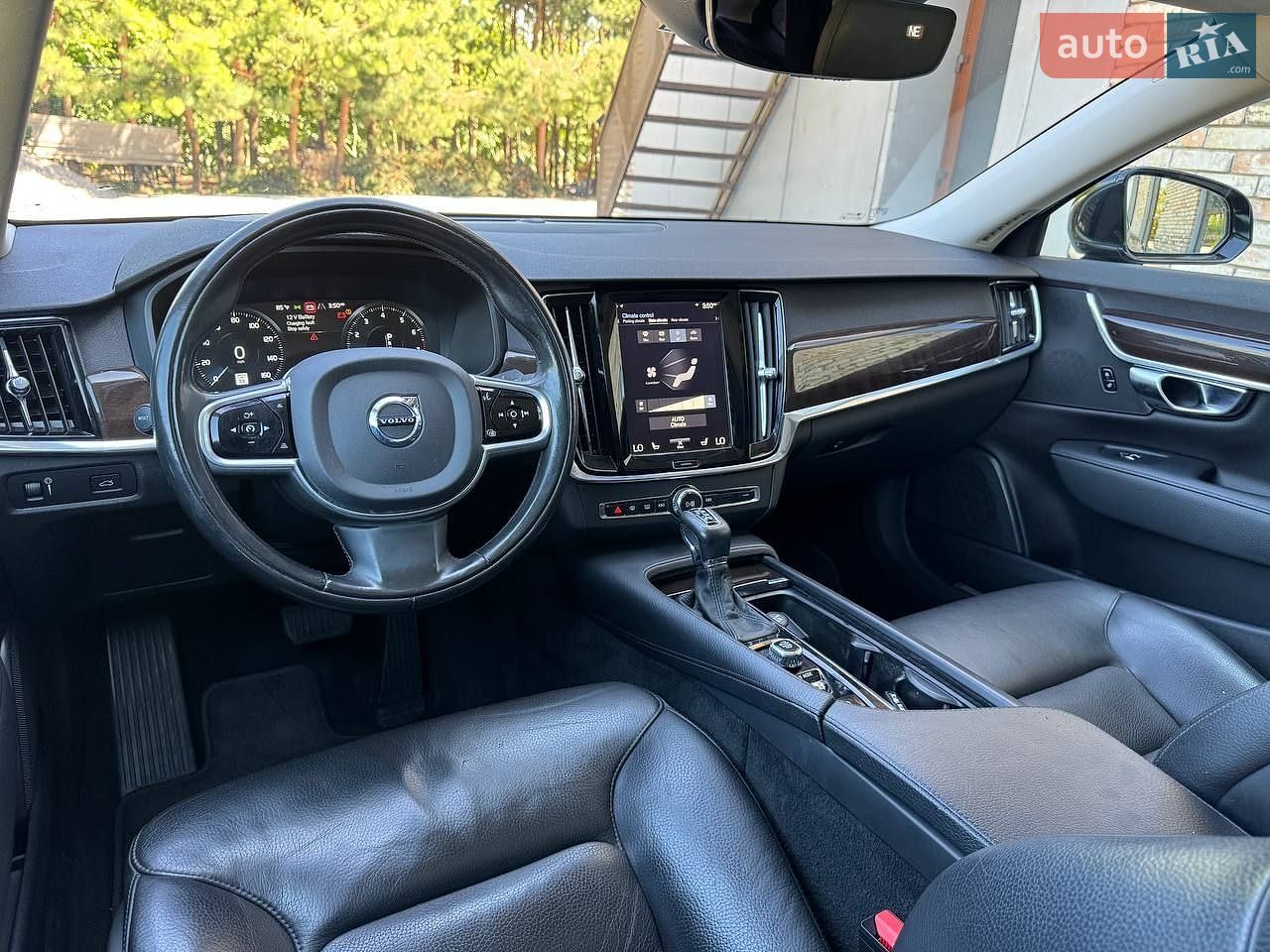 Volvo S90 2017 VIN LVY982AK8JP017920 фото оголошення 12 з 31
