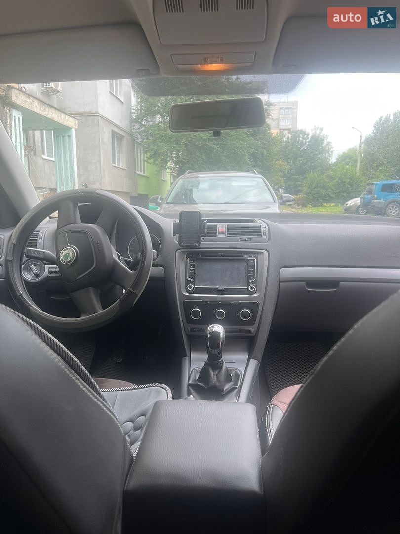 Skoda Octavia 2011 VIN TMBJJ21Z3C8008285 фото оголошення 7 з 14